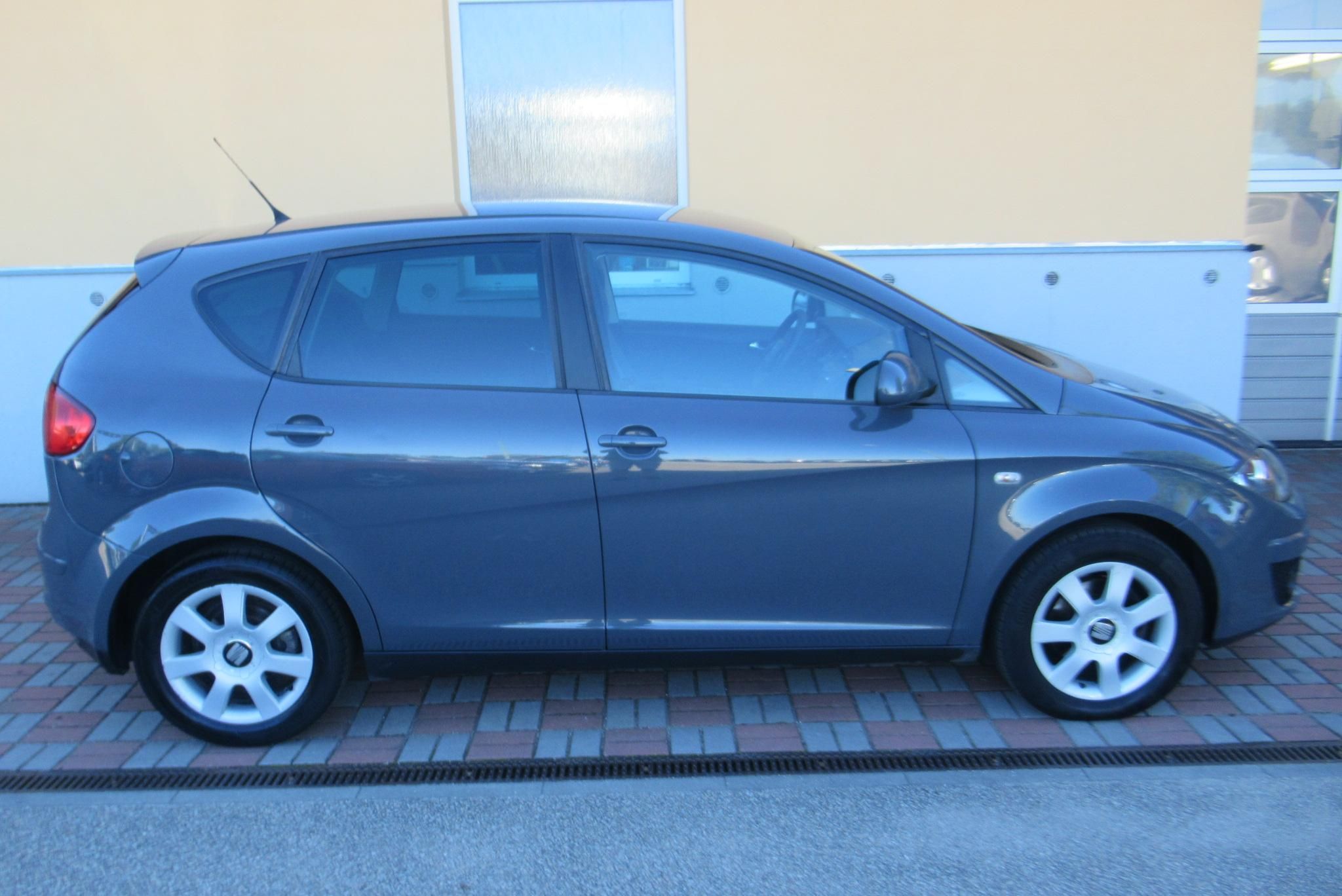 Seat Altea, 1.6 MPi KLIMA TAŽNÉ - fotka 3