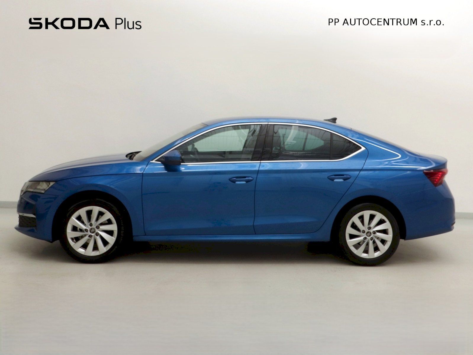 Škoda Octavia, Top Selection DSG 1.5TSI 85kW - fotka 3