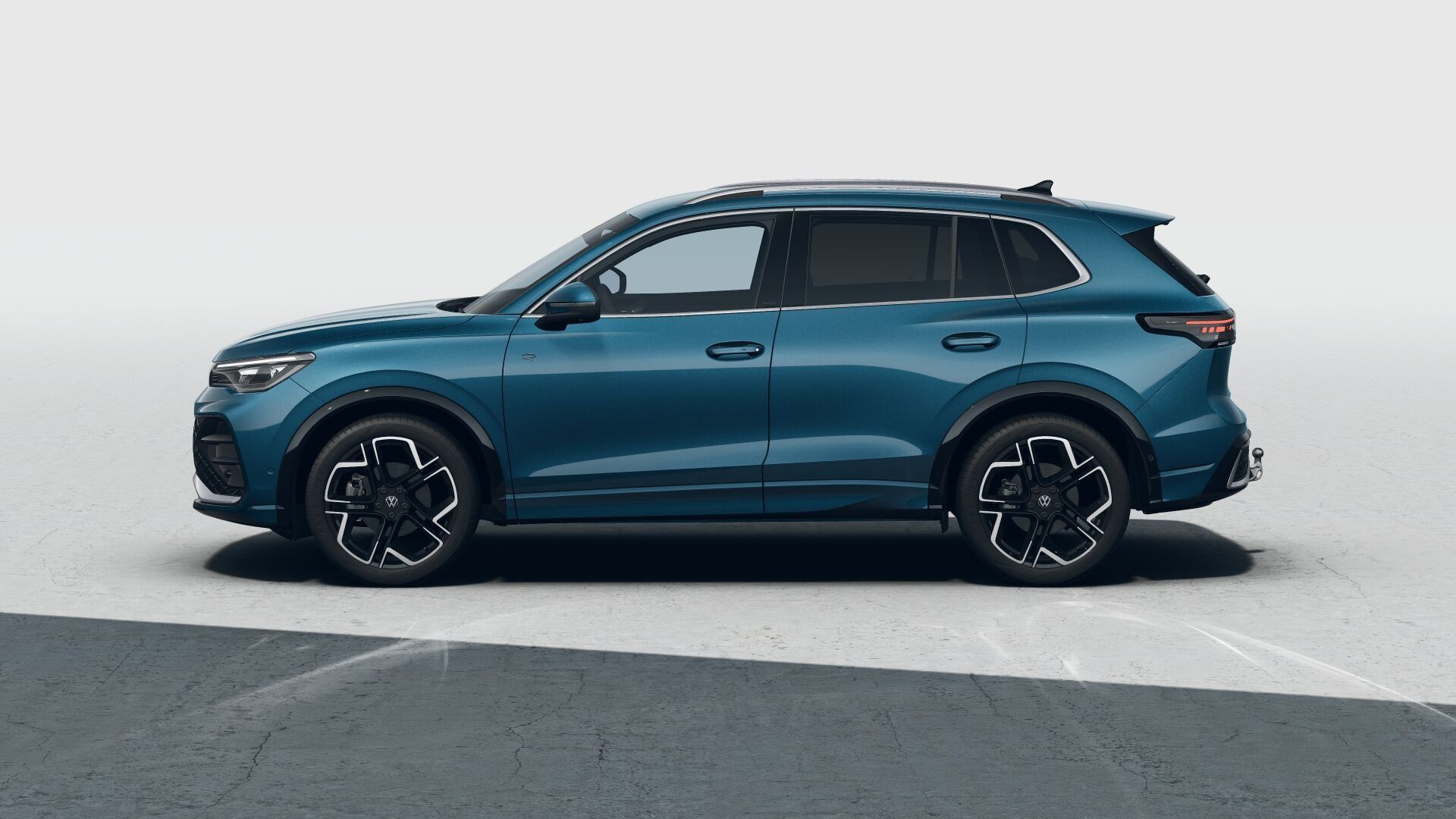 Volkswagen Tiguan, Tiguan R-Line People 1,5 eTSI - fotka 2