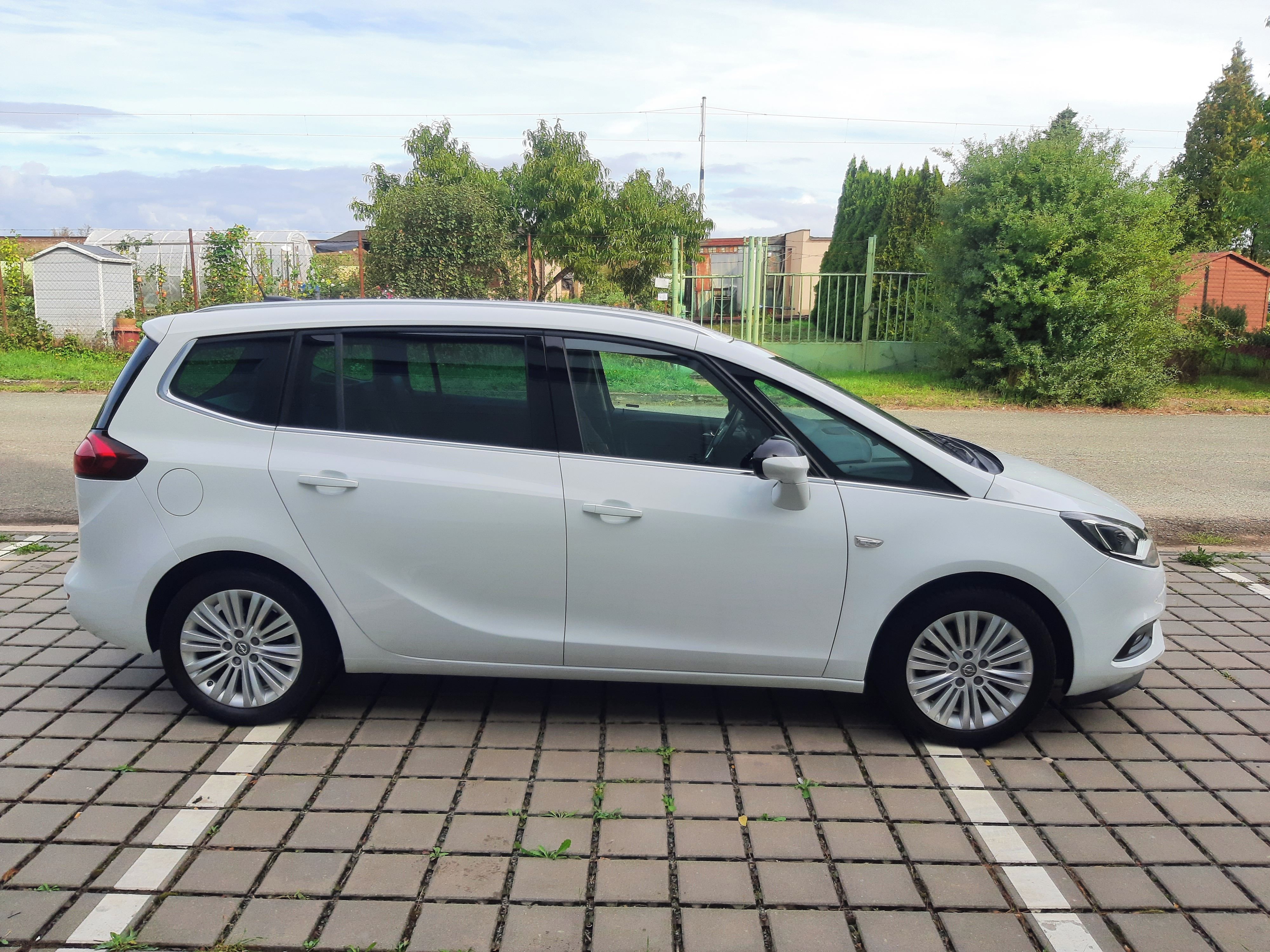 Opel Zafira, 1.4T 88kW, ORIGINÁL NOSIČ KOL - fotka 6