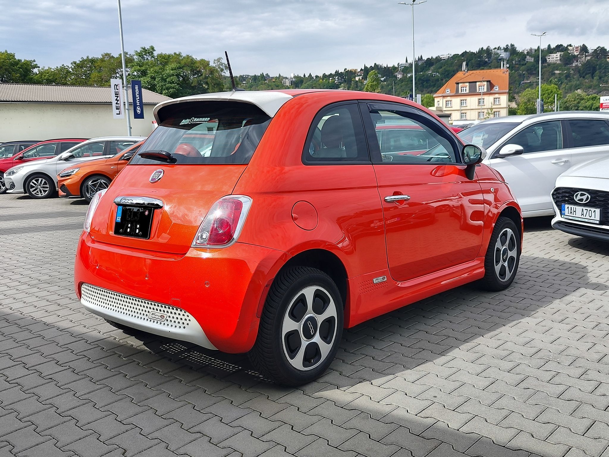 Fiat 500E, EV/83kW A/T DIGI KLIMA - fotka 5