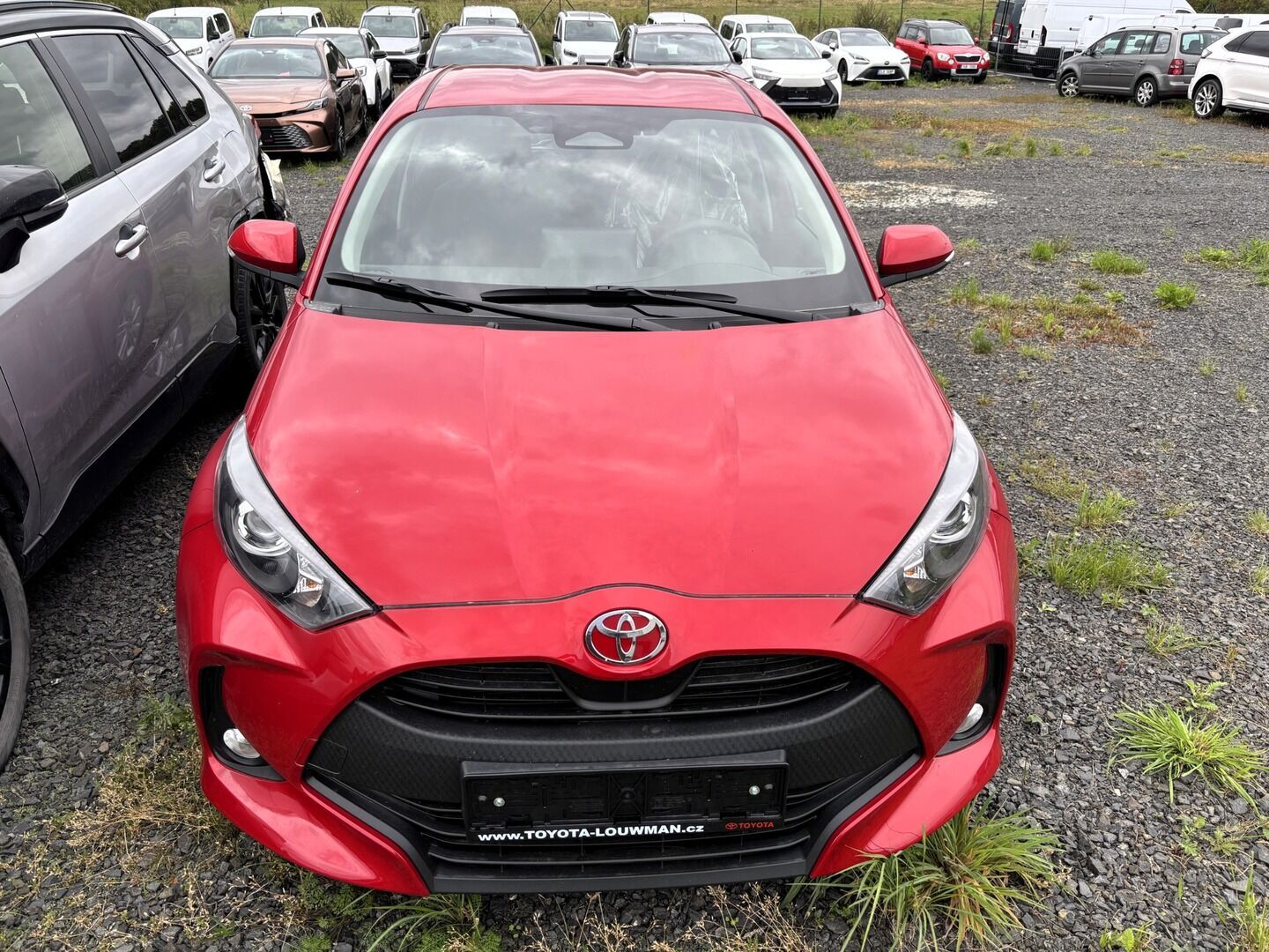 Toyota Yaris, 1,5   Comfort HEV 116 CVT - fotka 2