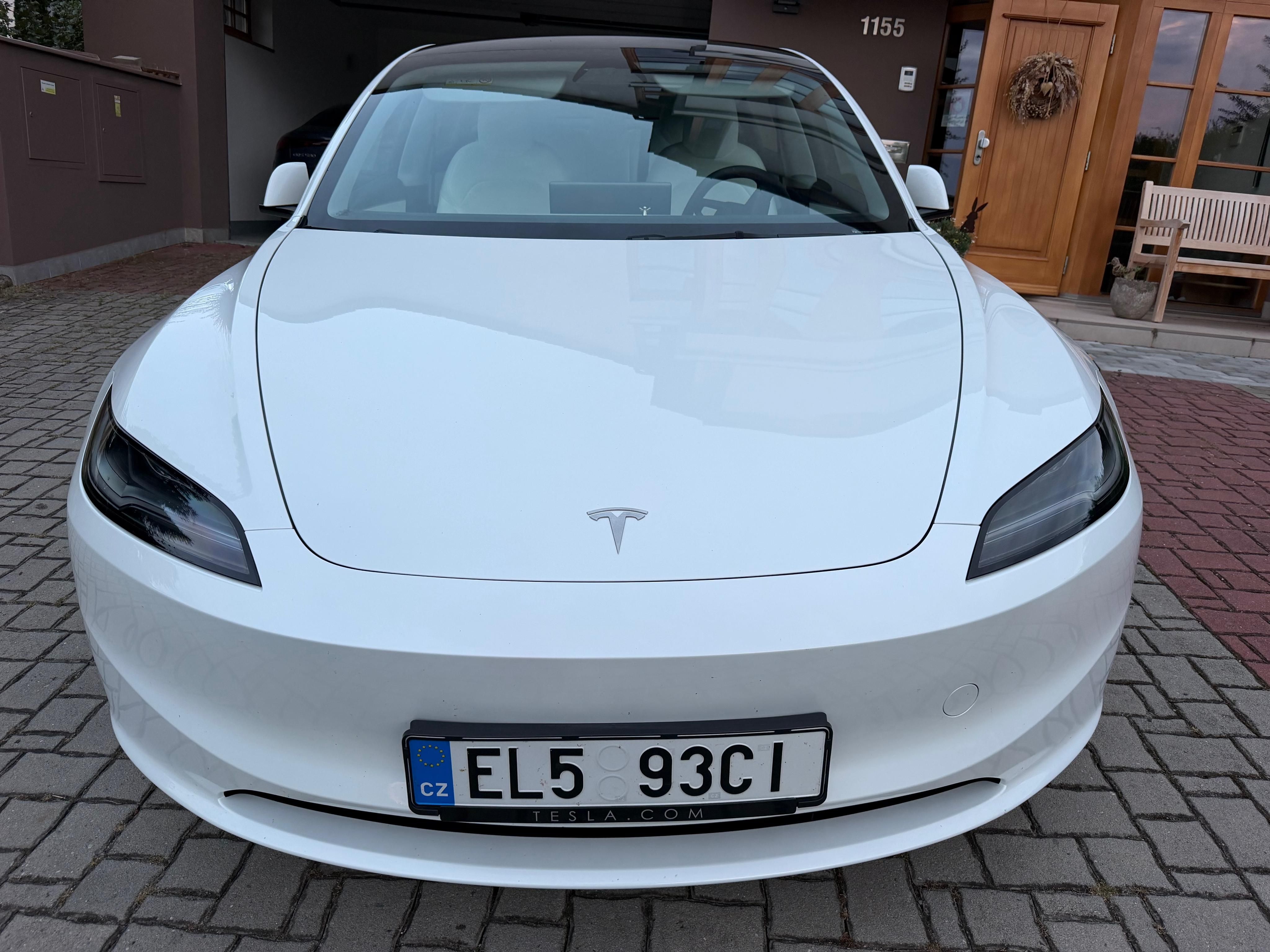 Tesla Model 3, ČR, 1.majitel - fotka 6