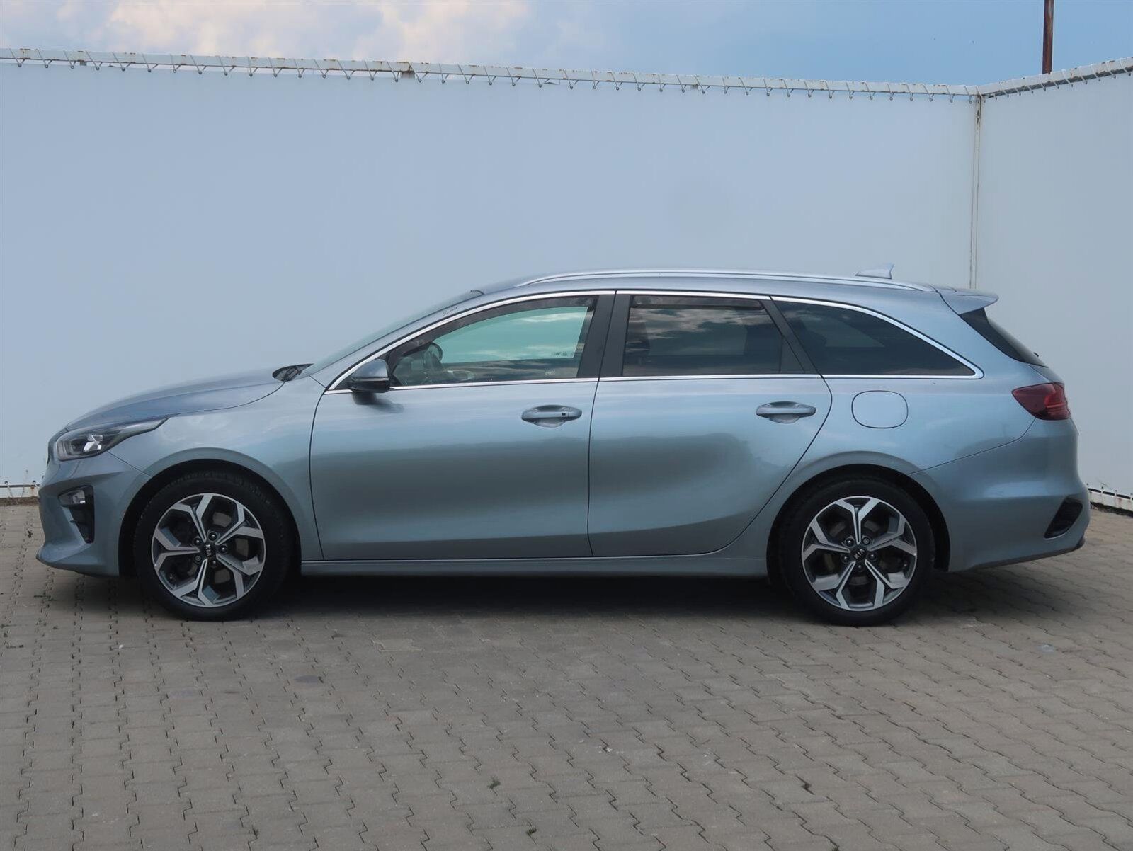 Kia Cee´d, 1.6 CRDi, Gold, Automat - fotka 3