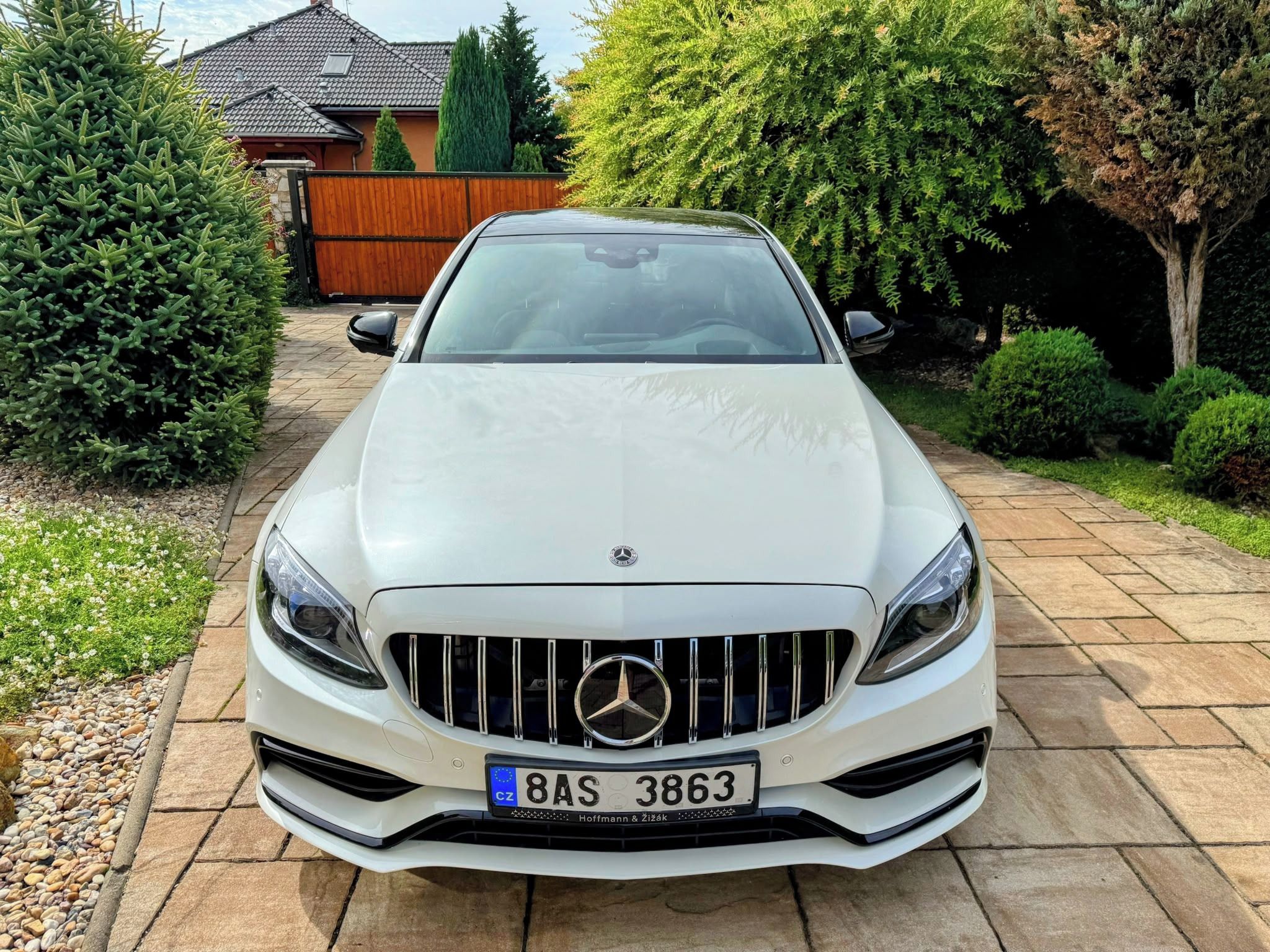 Mercedes-Benz Třídy C, 43 AMG 4MATIC – 287 kW - fotka 2