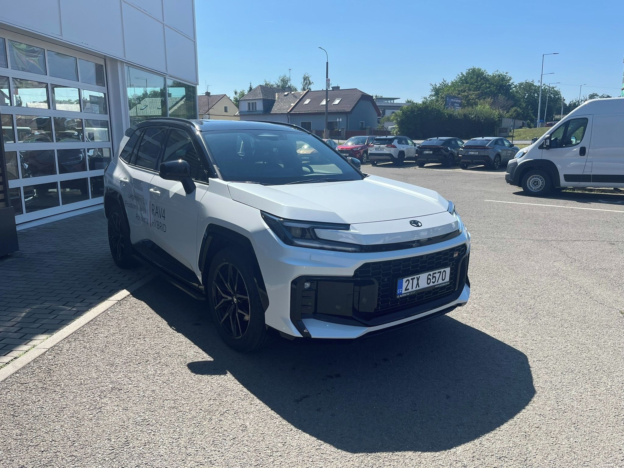 Toyota Rav4, 2.5L HEV GR Sport + TAŽNÉ - fotka 3