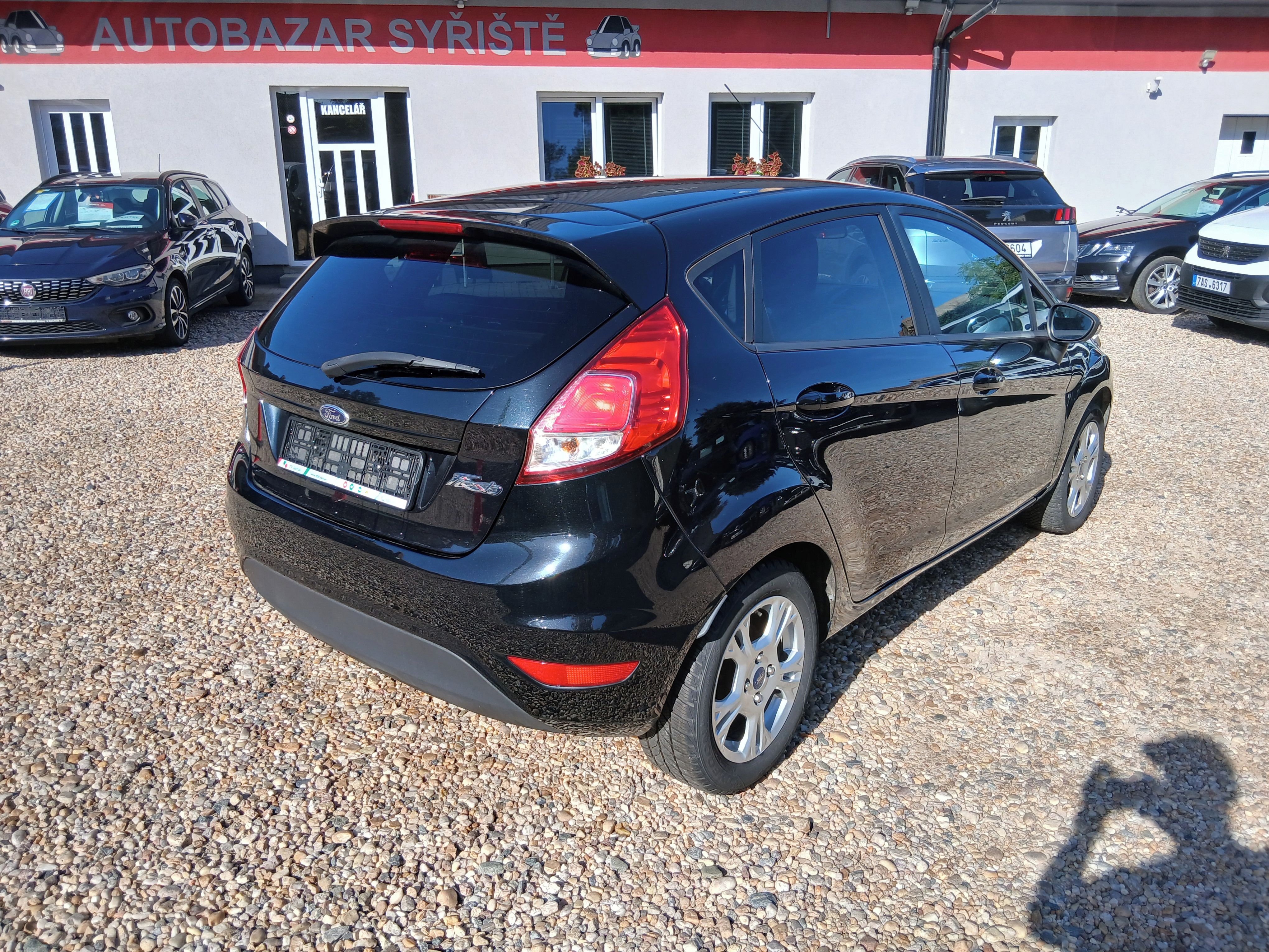 Ford Fiesta, 1.0i 59KW Klima 5dveří - fotka 5