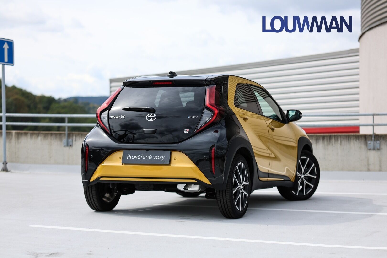 Toyota Aygo, 1.5HEV GR SPORT - fotka 2