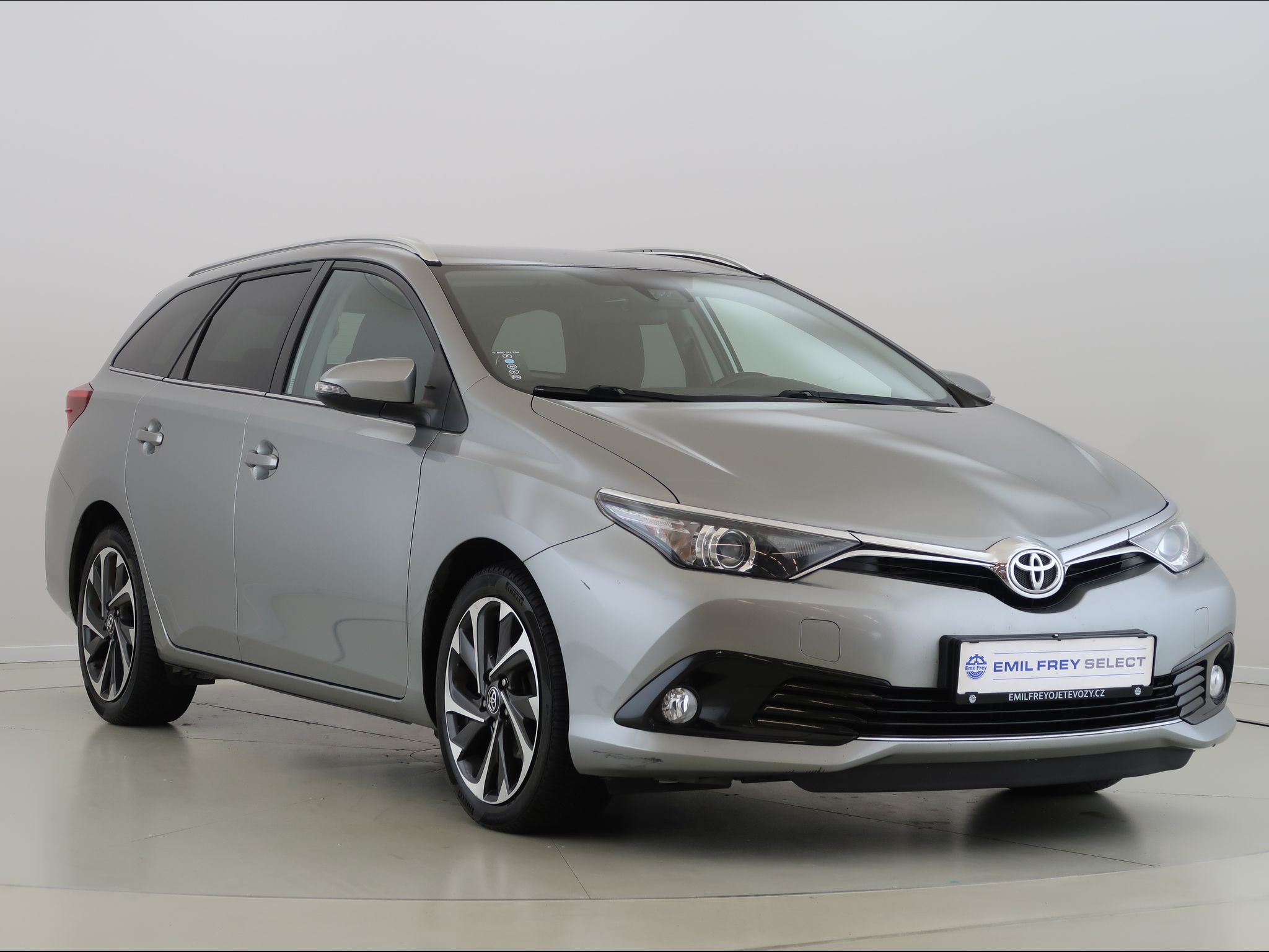 Toyota Auris, 1.6D,82KW,Manuál,Touring Sport - fotka 3