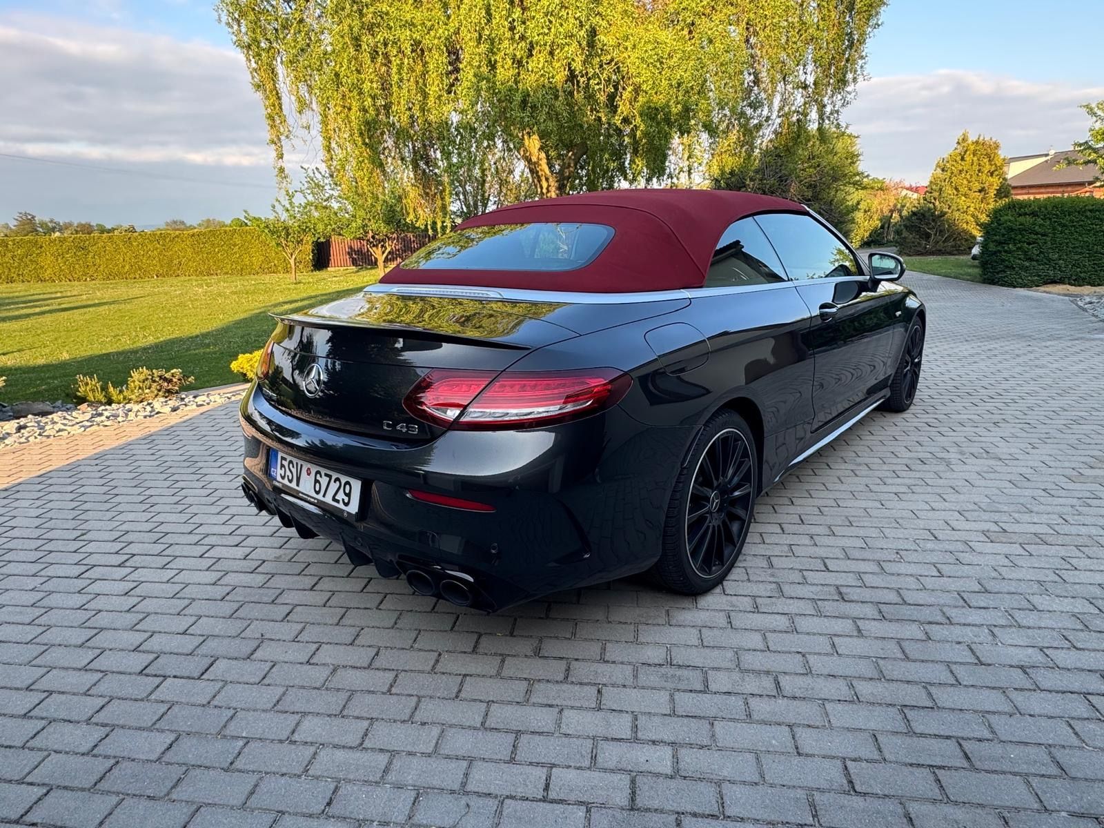 Mercedes-Benz Třídy C - fotka 2