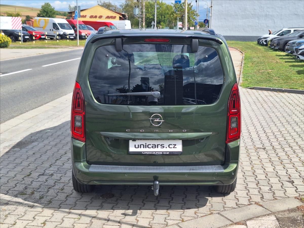 Opel Combo, 1,5 CDTi  Elegance Plus AT8 - fotka 6