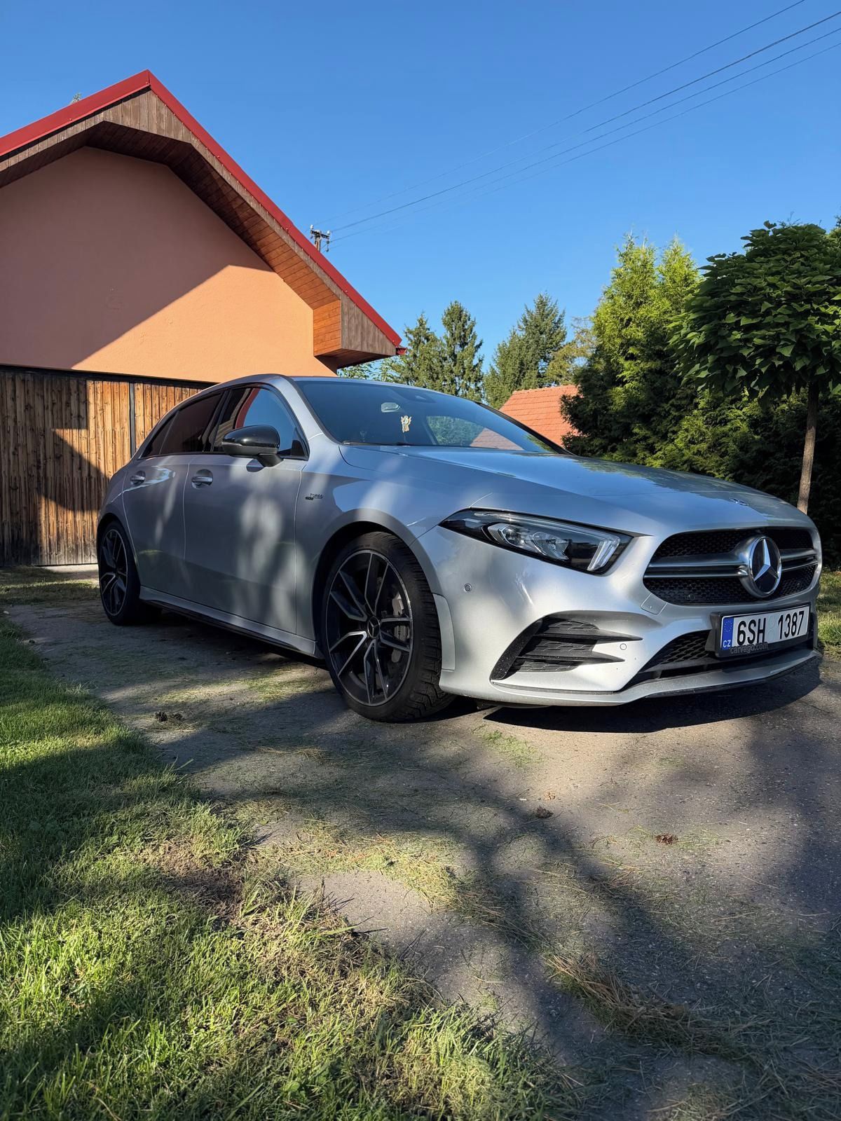 Mercedes-Benz Třídy A, A35 AMG 4MATIC
