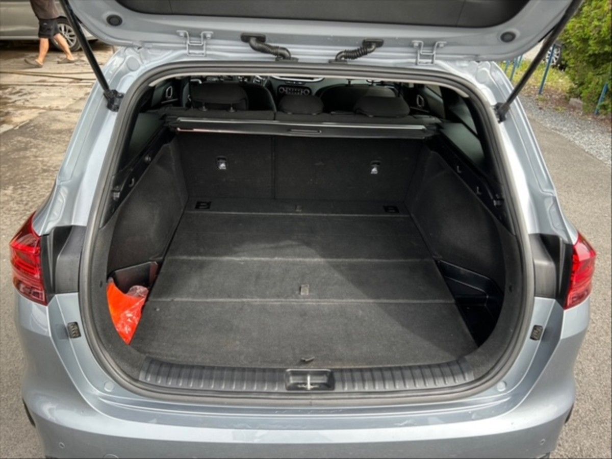 Kia Cee´d, 1,5 T-GDI 118 Top AT - fotka 6