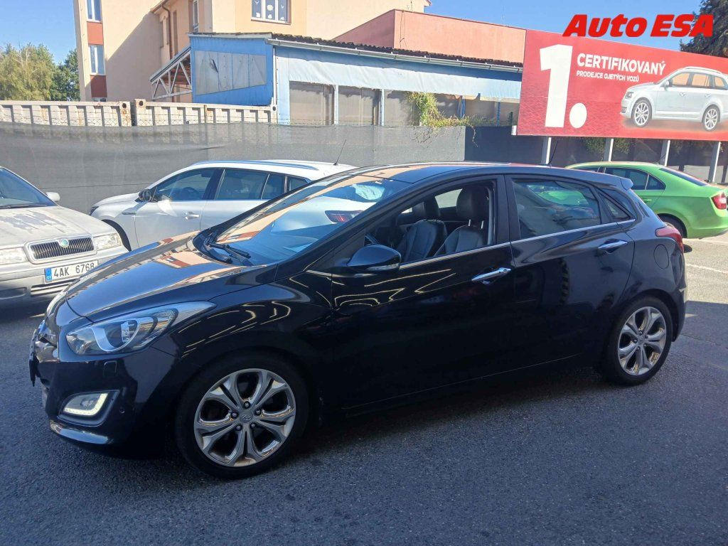 Hyundai i30, 1.6GDi,2.maj - fotka 3