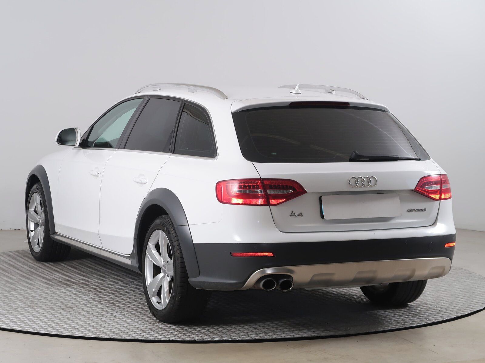 Audi A4 allroad, 2.0 TDI, 4X4, Automat - fotka 4