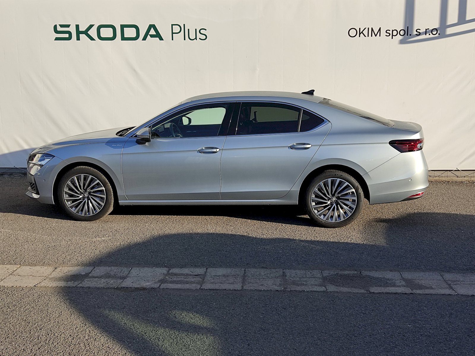 Škoda Superb, L&K 1,5 Tsi 110 Kw DSG - fotka 3