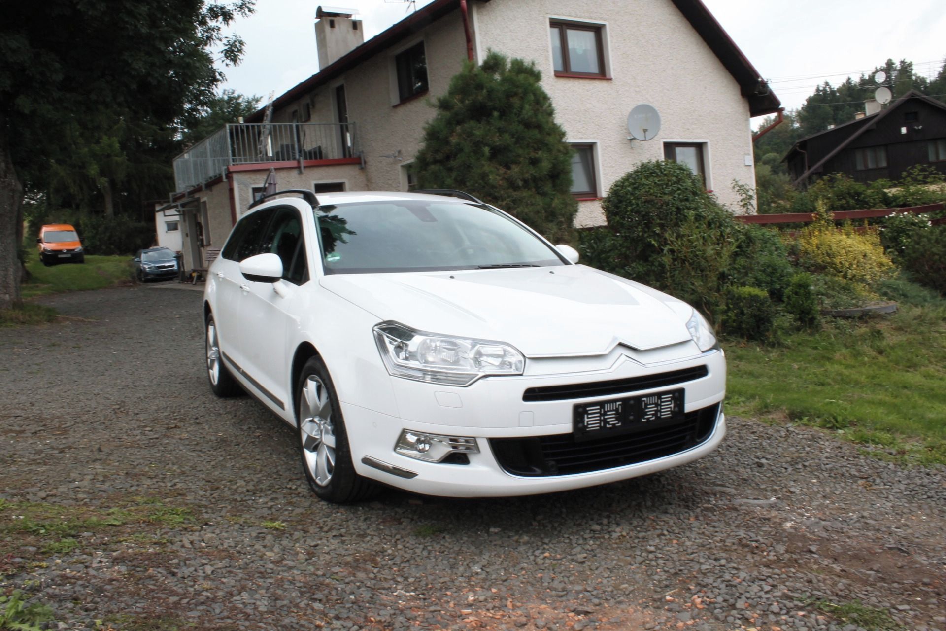 Citroën C5, 2.0 HDI 103 kW - fotka 2
