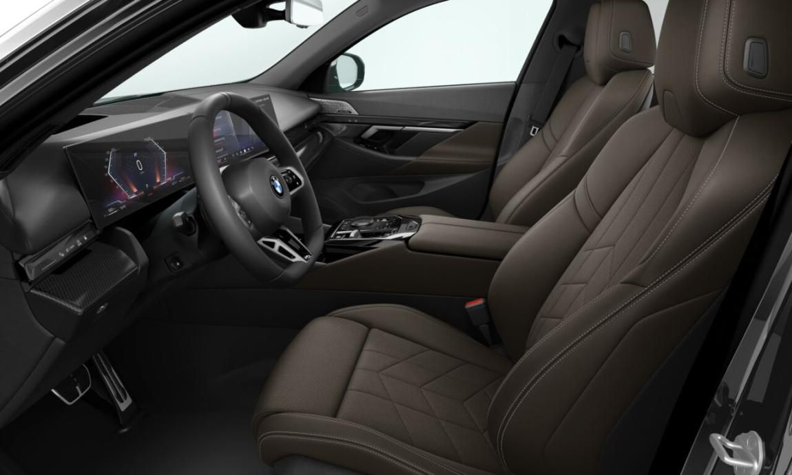 BMW Řada 5, 540d xDrive Touring - fotka 4