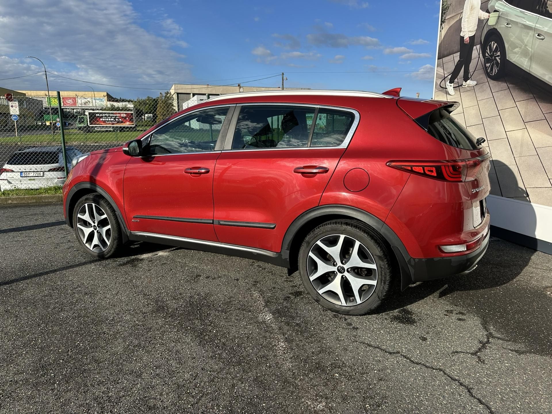 Kia Sportage, 2.0 CRDI 4x4 GT Line - fotka 4