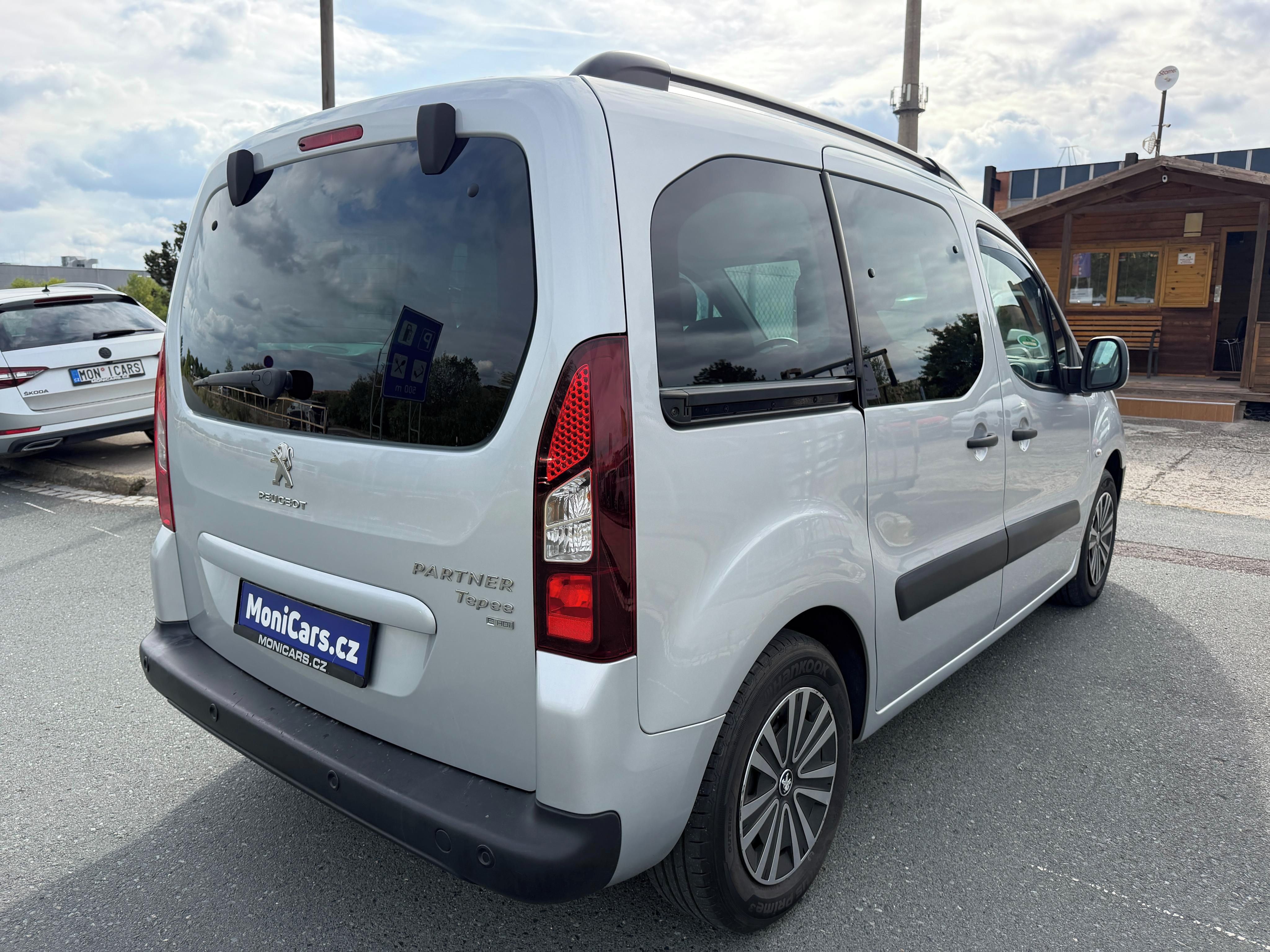 Peugeot Partner Tepee, 1.6 e-HDI 68kW AUTOMAT - fotka 5