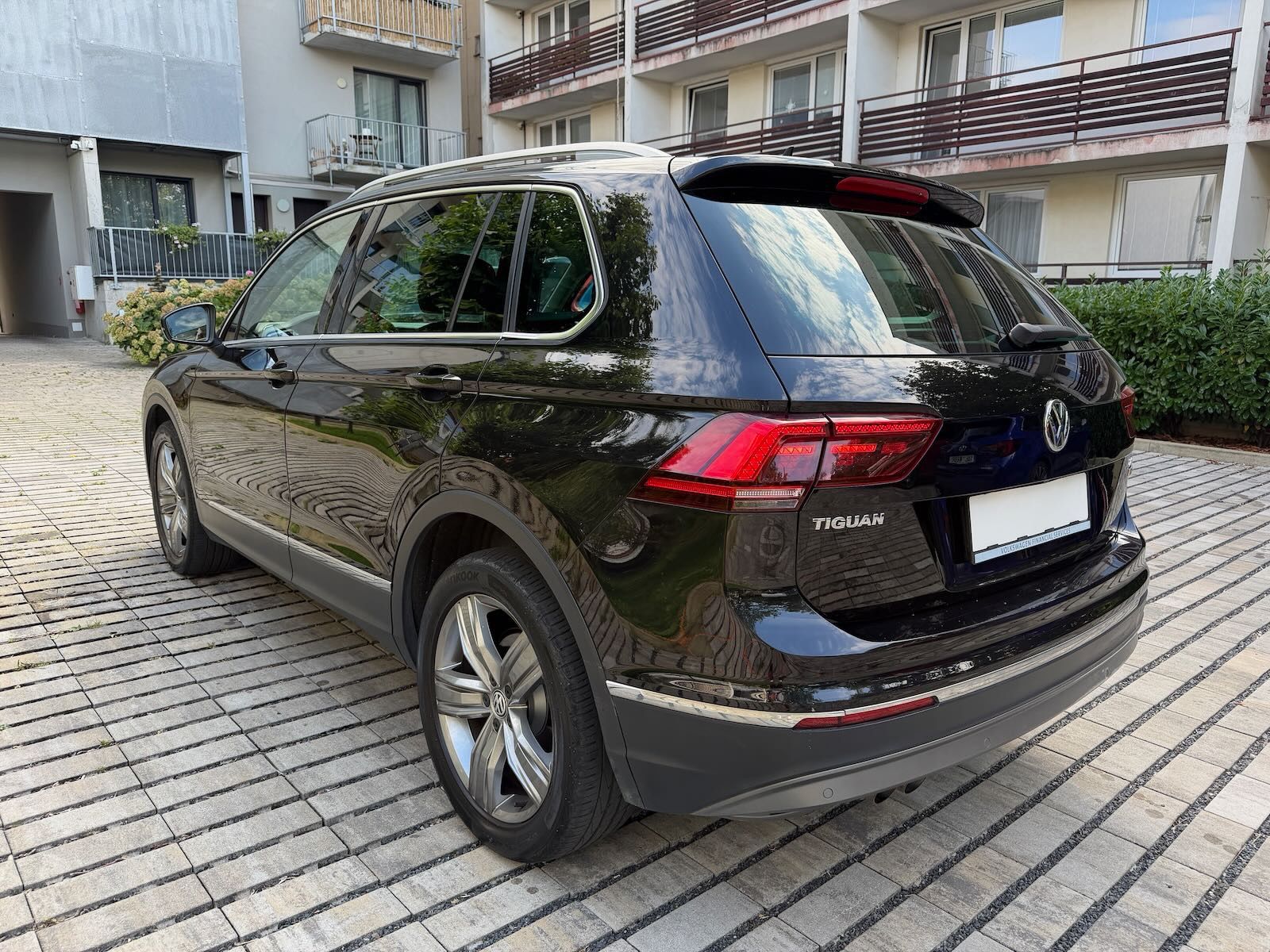 Volkswagen Tiguan, HIGHLINE 2.0TDI 140kW DSG 4x4 - fotka 3