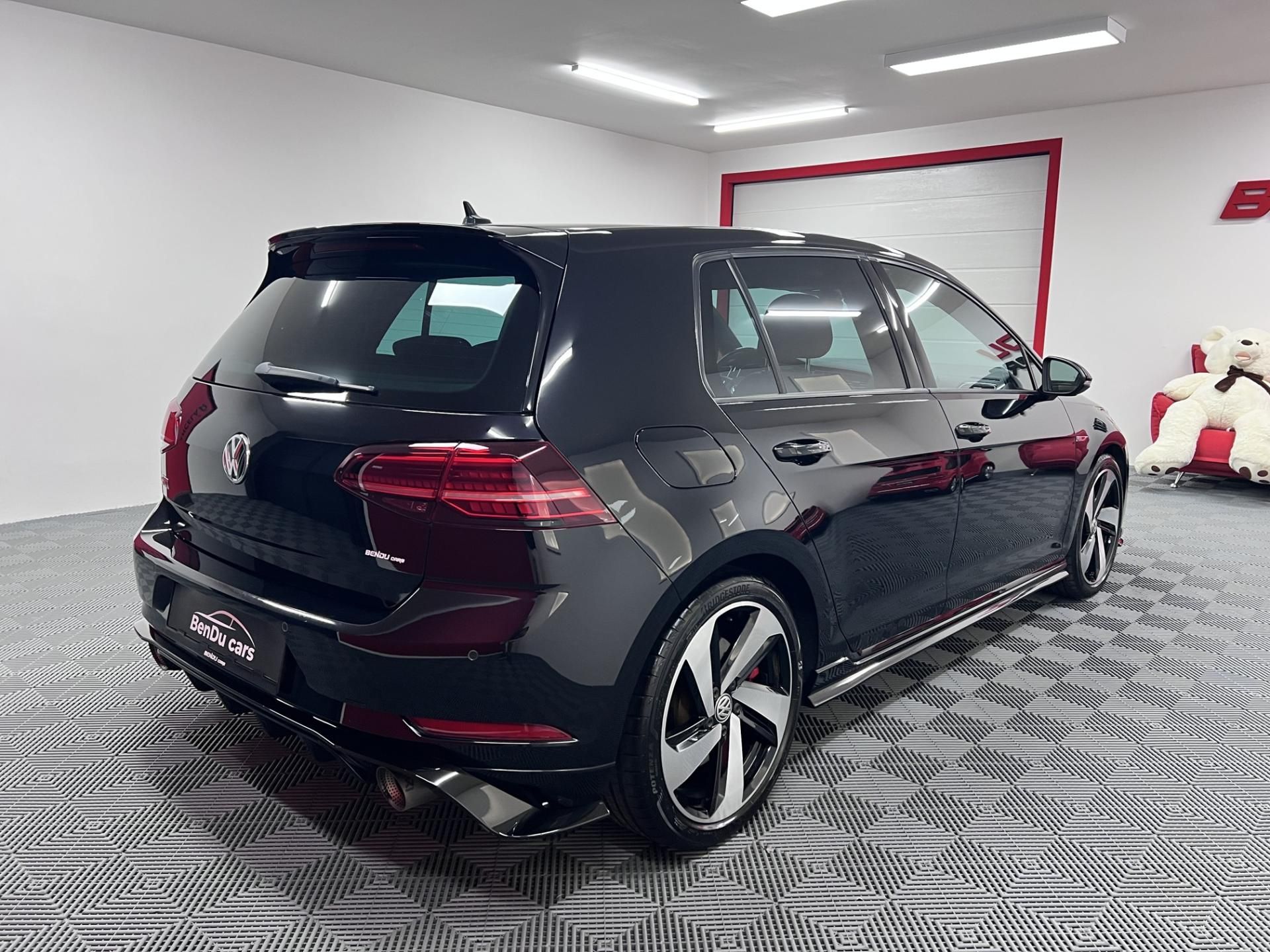 Volkswagen Golf, GTI TCR 213 kW Akrapovič - fotka 5