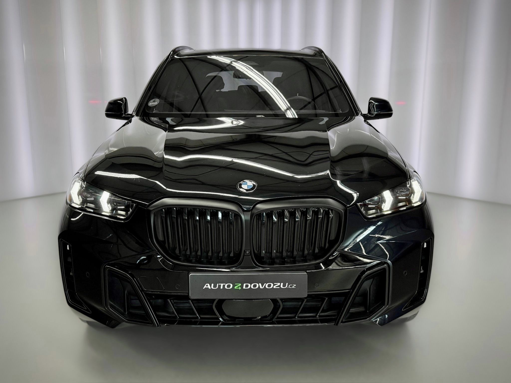 BMW X5, 30d xDrive M-SPORT, VZDUCH, PA - fotka 3