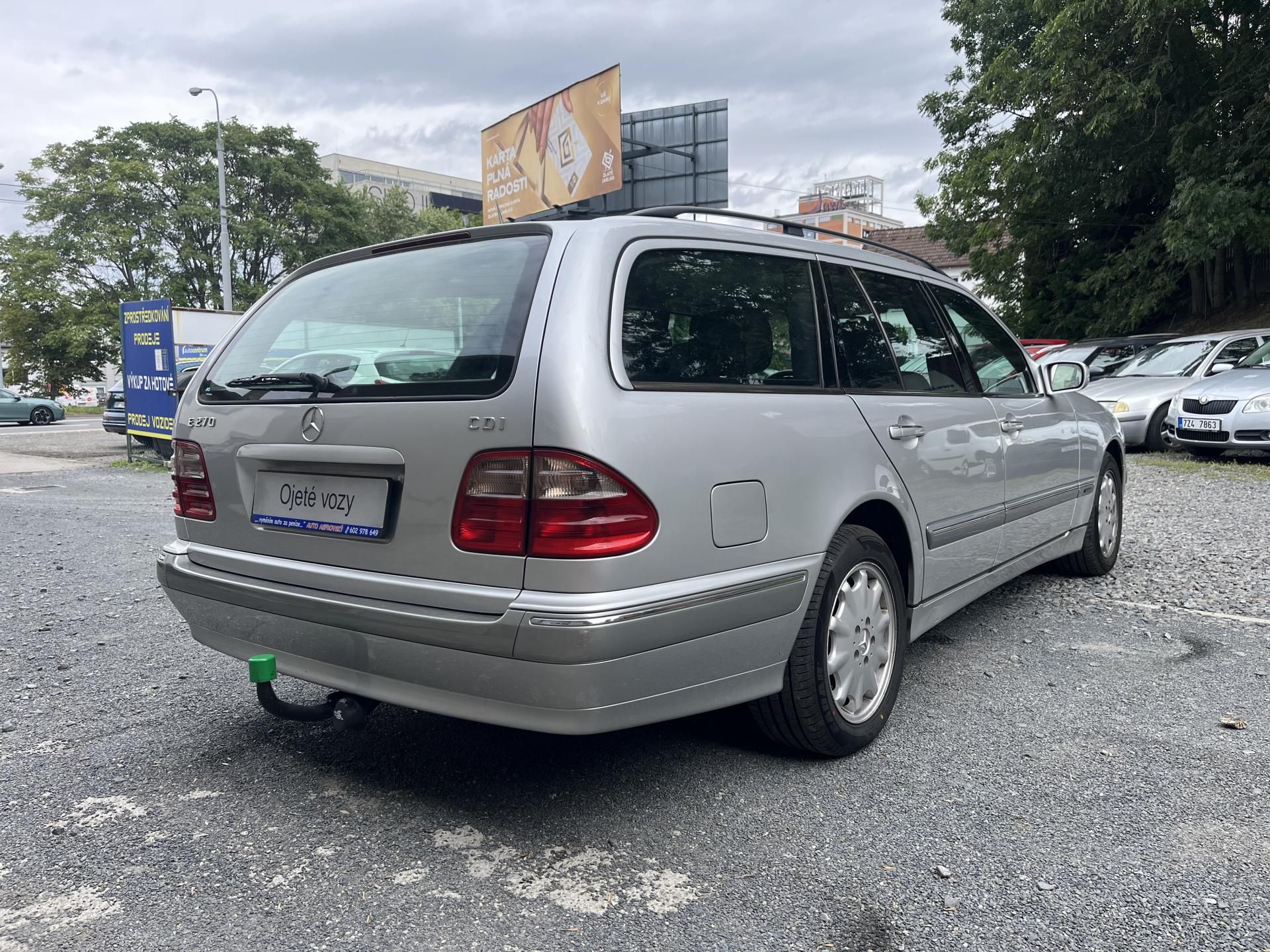 Mercedes-Benz Třídy E, 270 CDi 125 Kw AUT. ELEGANCE - fotka 5