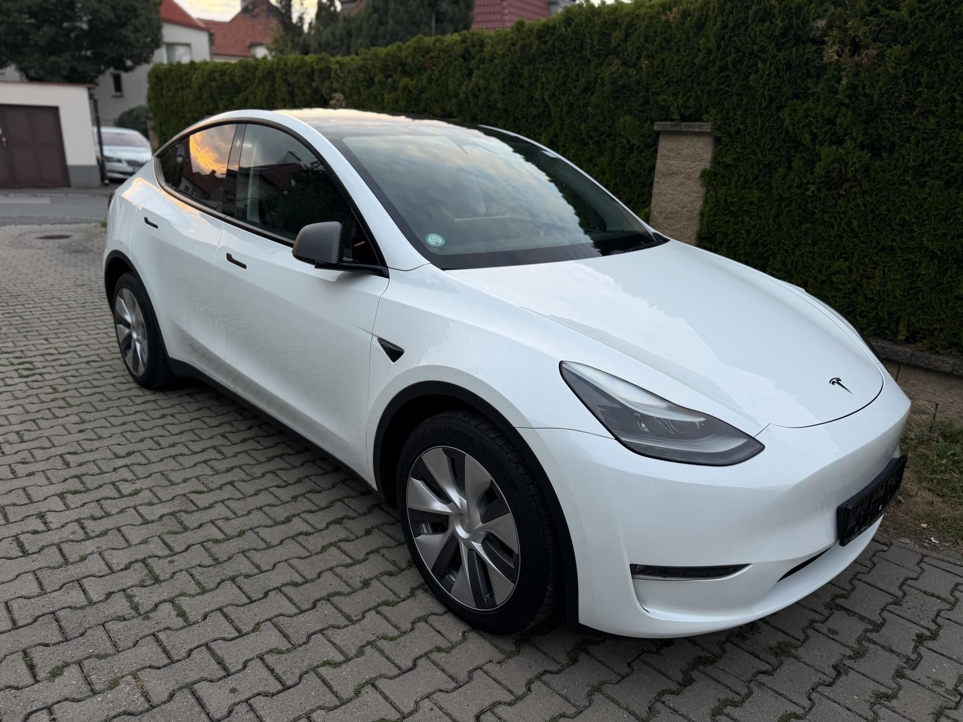 Tesla Model Y, Dual Motor-Long Range-TOP - fotka 2
