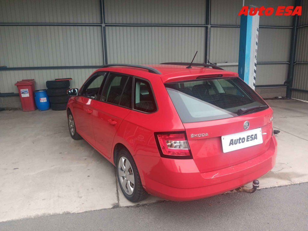 Škoda Fabia, 1.2 TSi,1.maj,ČR - fotka 2