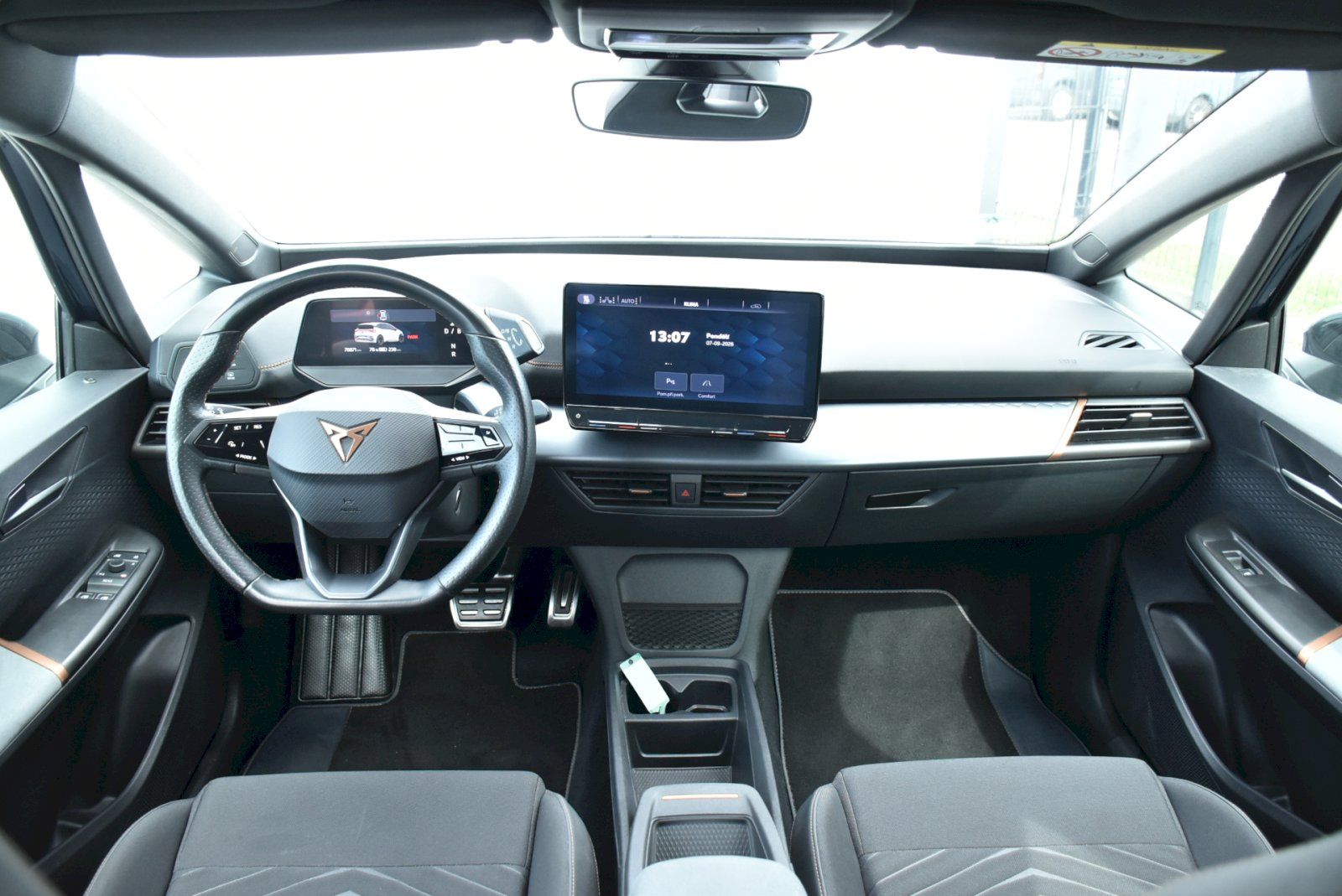 Cupra Born, 58kWh 150kW - fotka 5