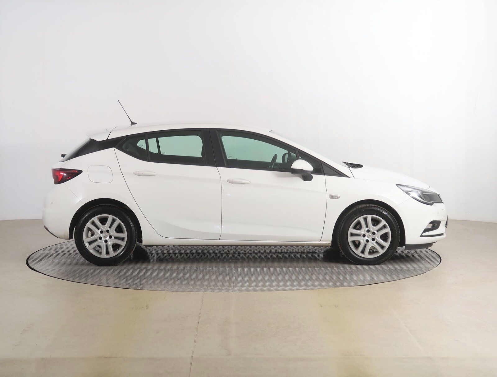 Opel Astra, 1.6 CDTI, Serv.kniha - fotka 6