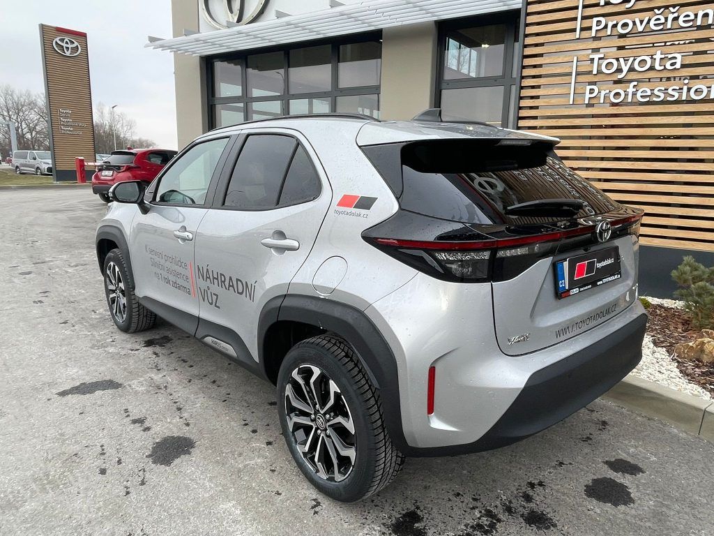 Toyota Yaris Cross, 1.5 Hybrid 116HP FWD Style - fotka 4