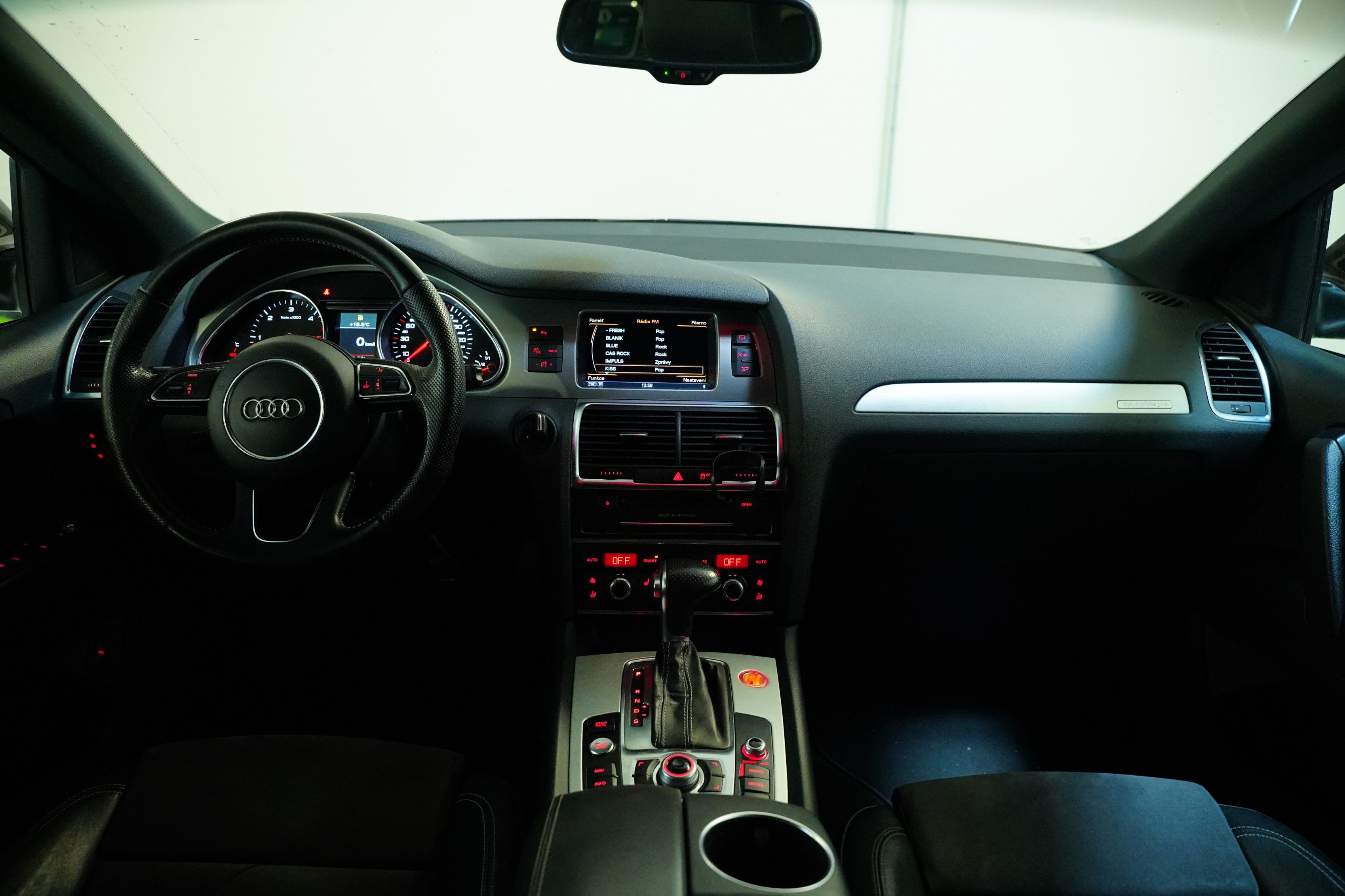 Audi Q7, 3.0TDi 180KW - fotka 5