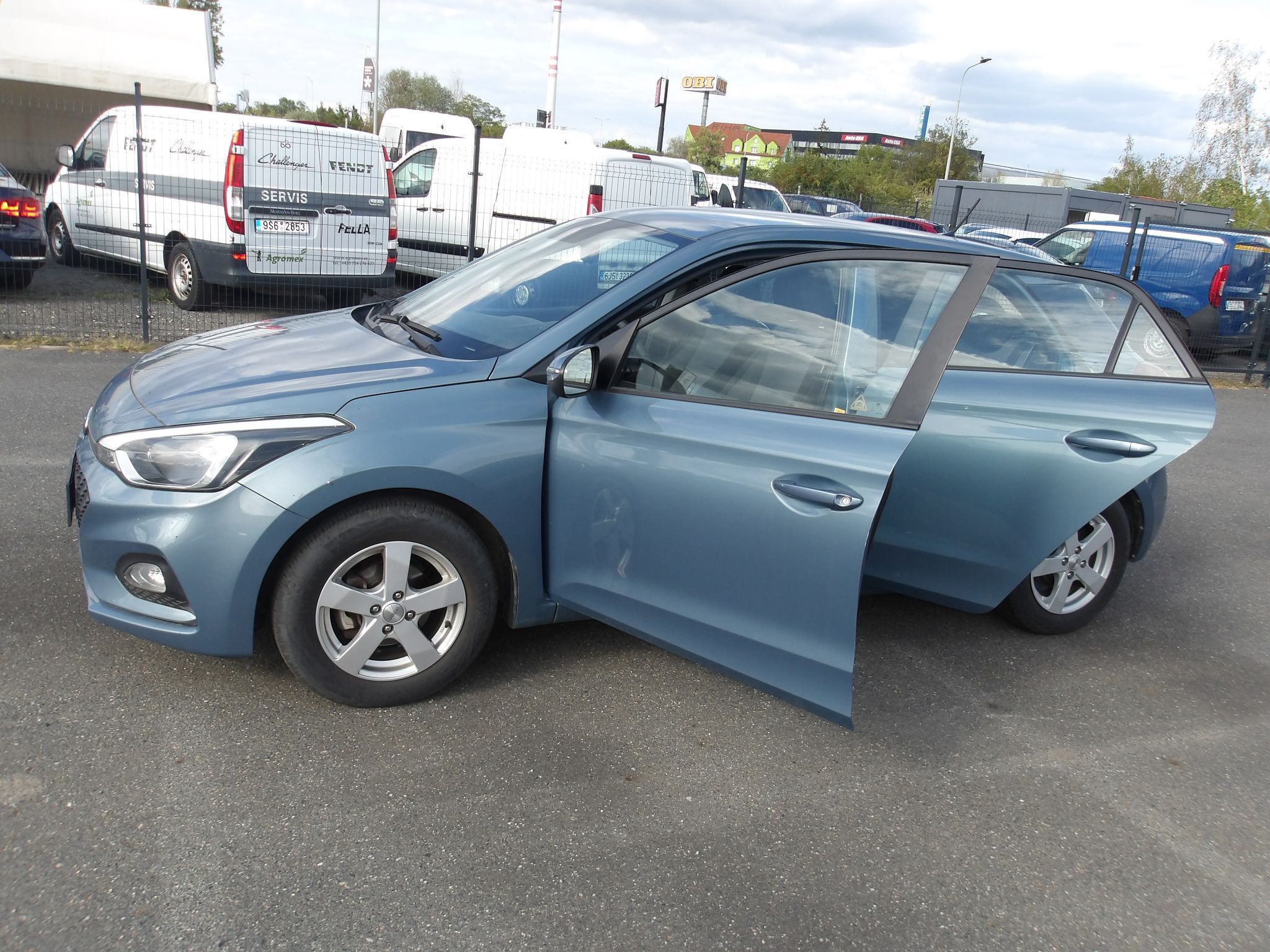 Hyundai i20, 1,2i 1.MAJ.! NAJ.62000 km !!! - fotka 6