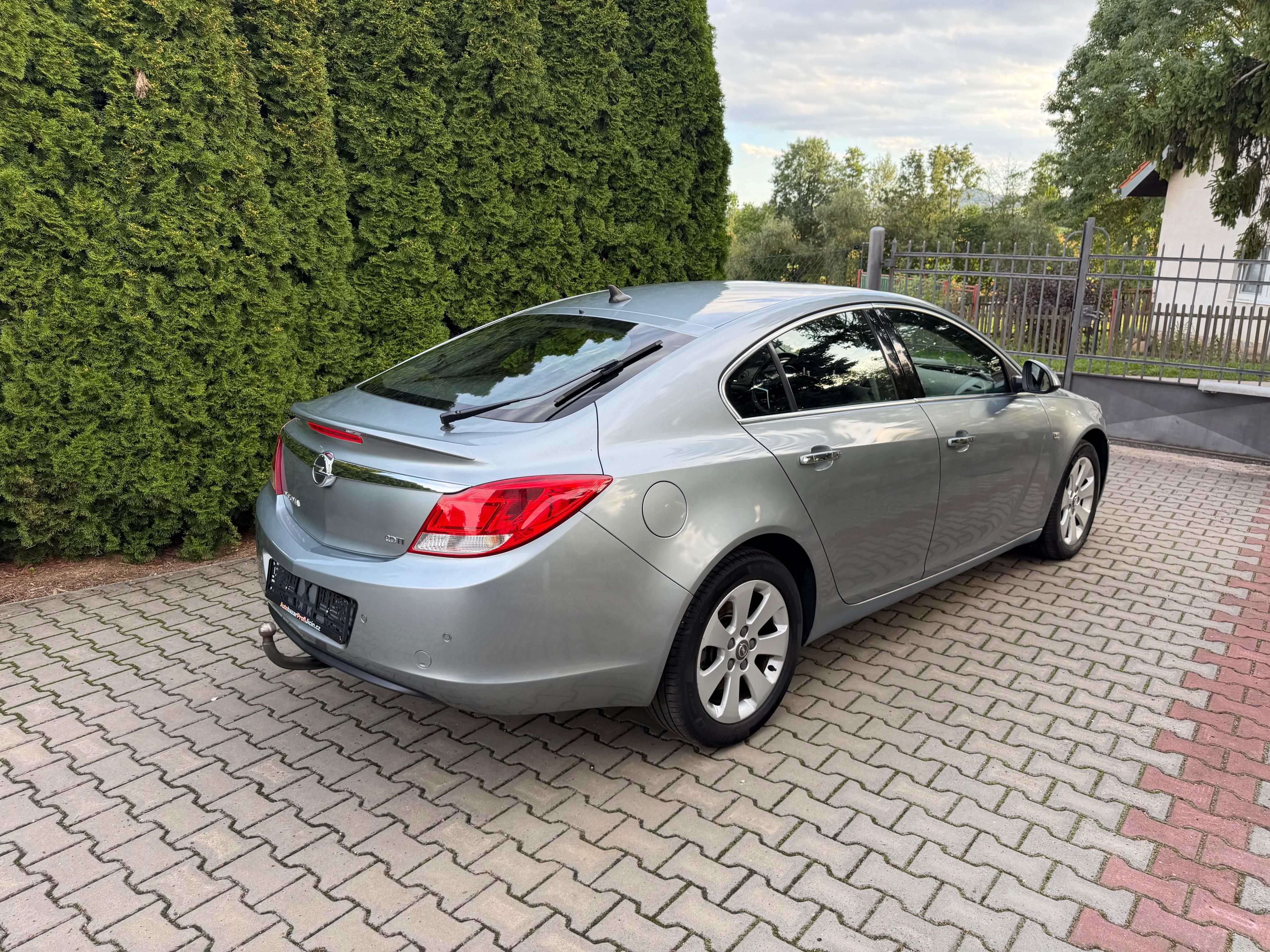 Opel Insignia, 2,0CDTi/ 118Kw serviska Tažné - fotka 4