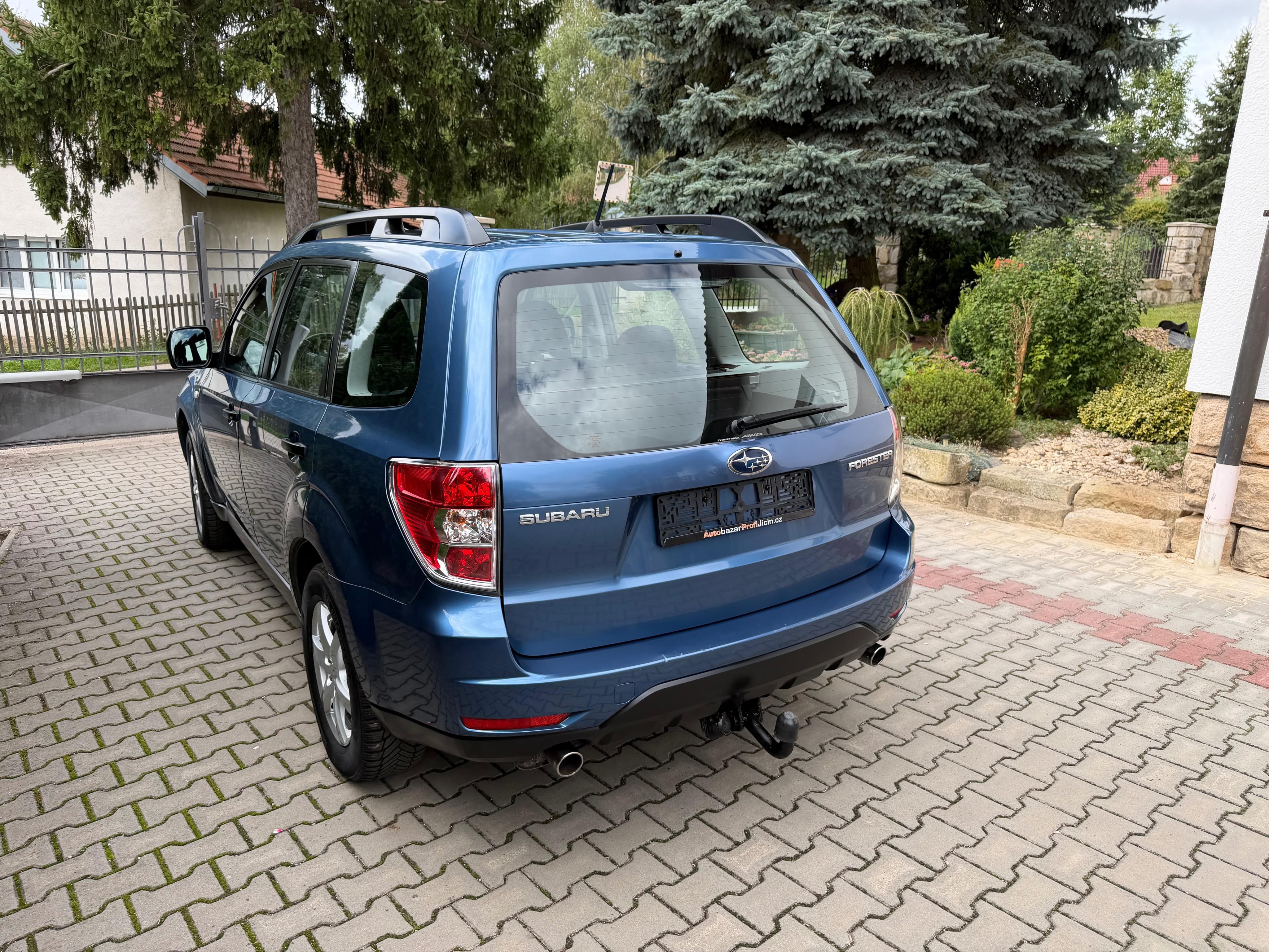 Subaru Forester, 2,0i /110 Kw 4x4 , 1 Majitel - fotka 6