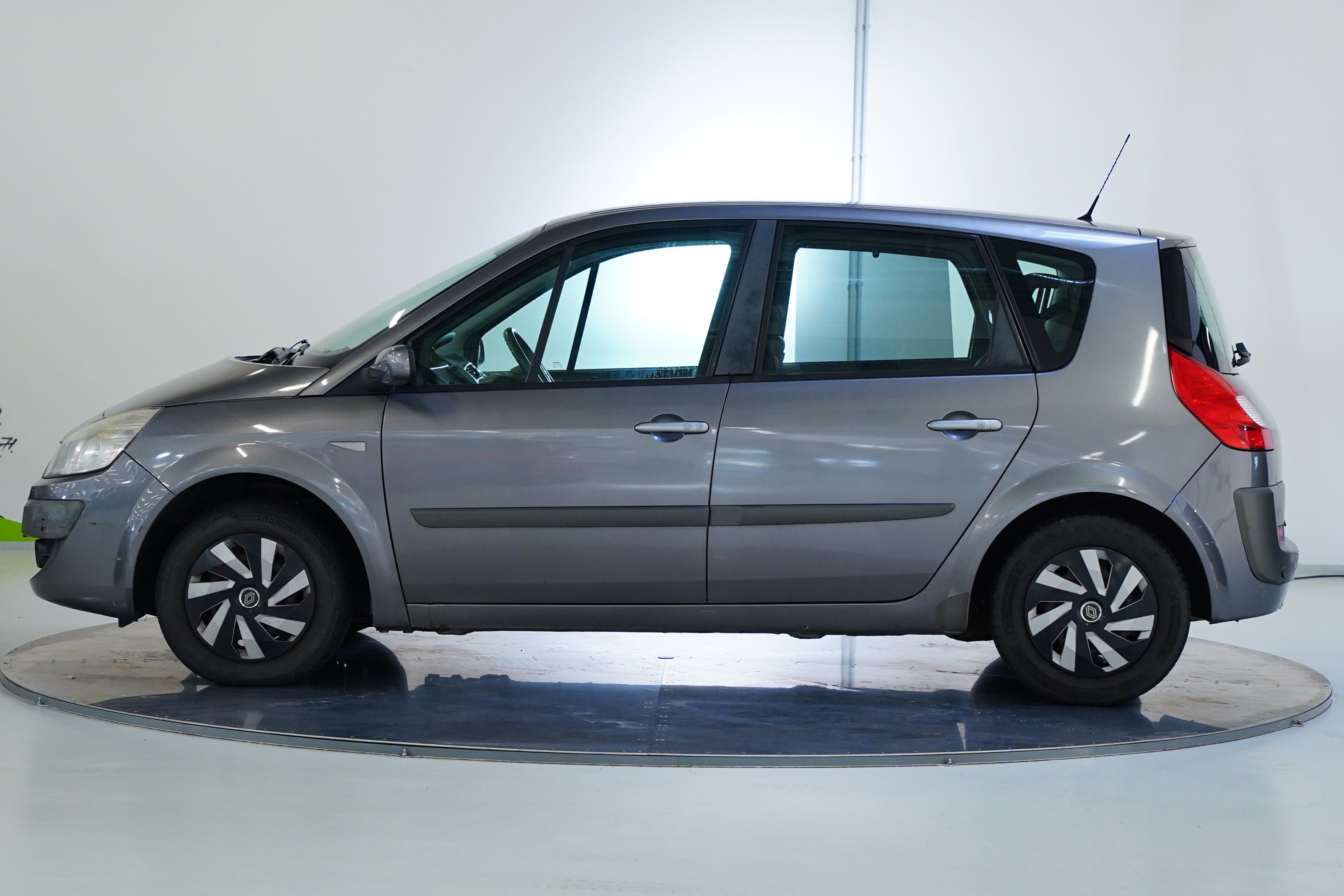 Renault Scénic, 1.6 82 KW - fotka 3