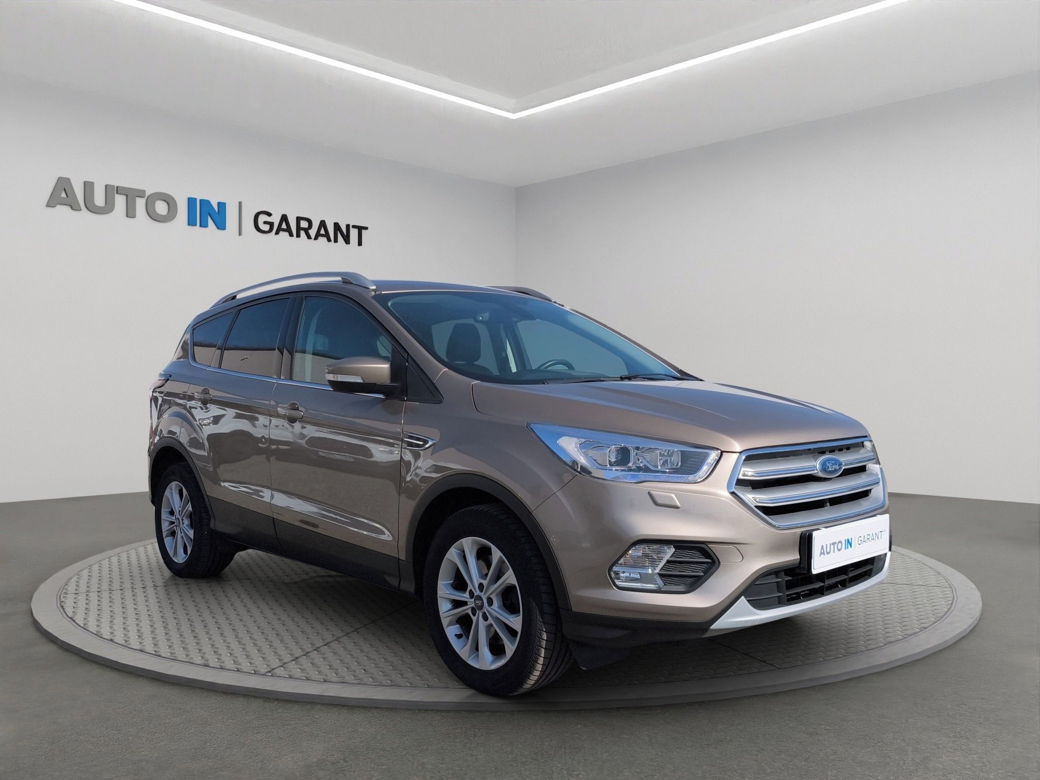 Ford Kuga, 2.0 TDCi 110kW, 4x4, ČR, Serv. - fotka 3