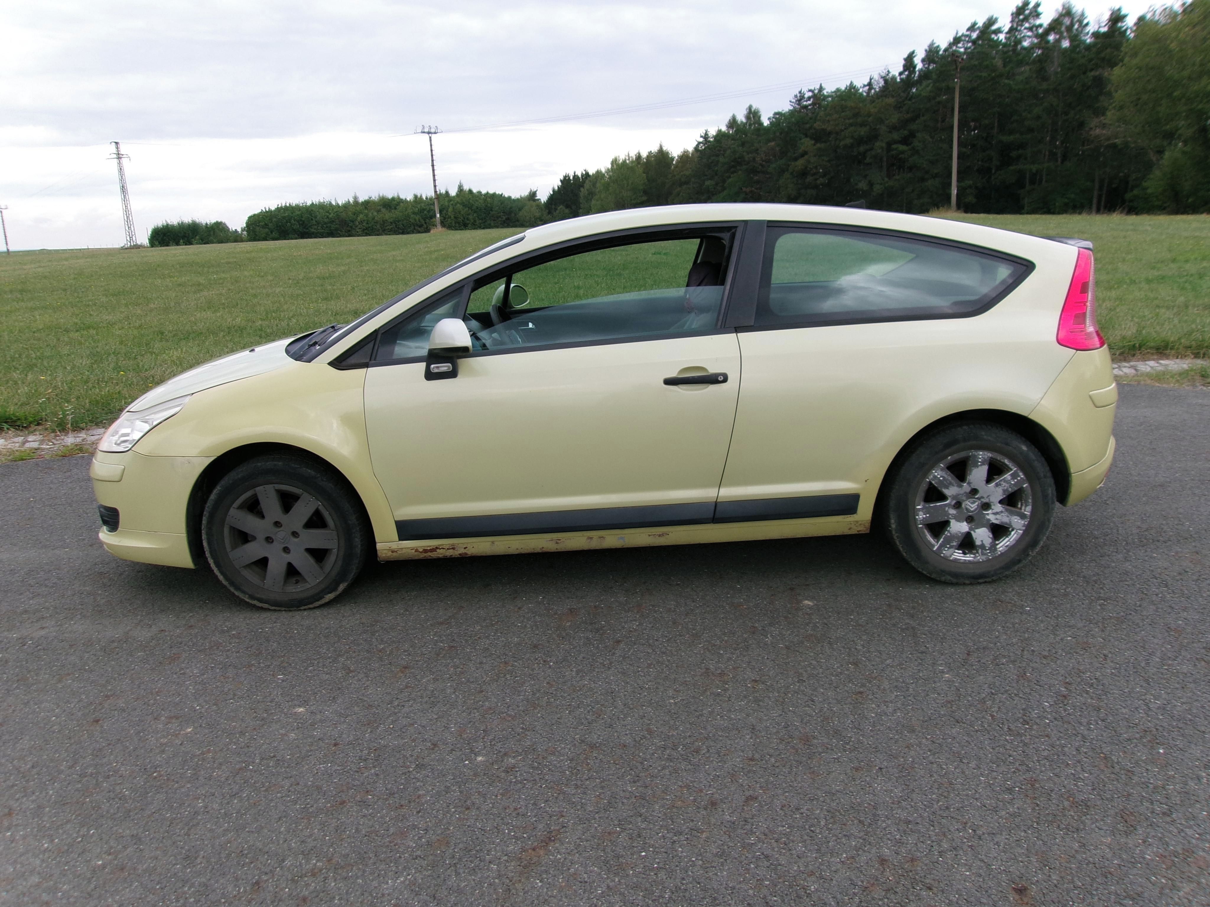 Citroën C4, 1,4 spolehlivé auto - fotka 2