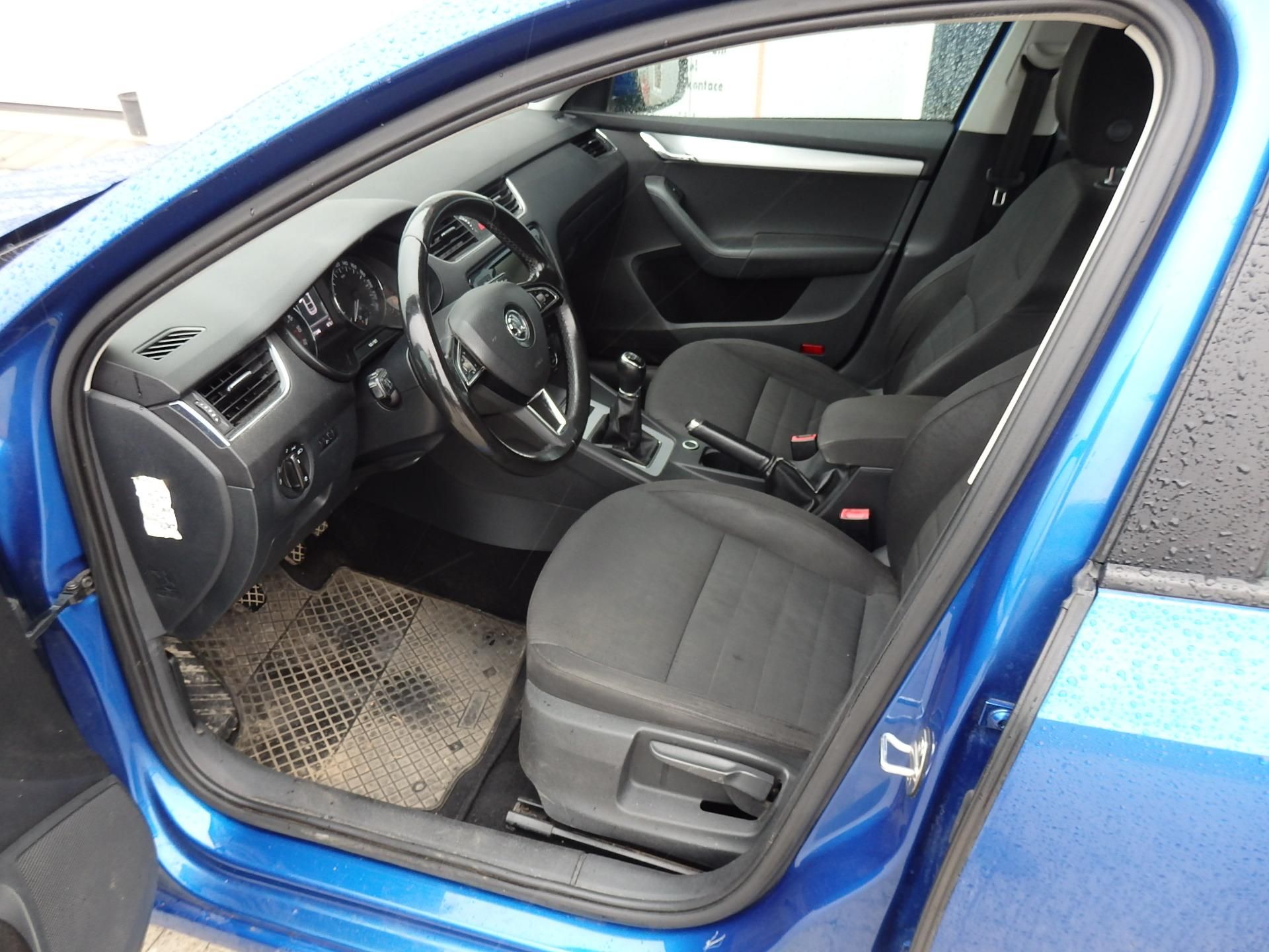 Škoda Octavia, 2.0 TDI 110 kW DIGI. KLIMA - fotka 6