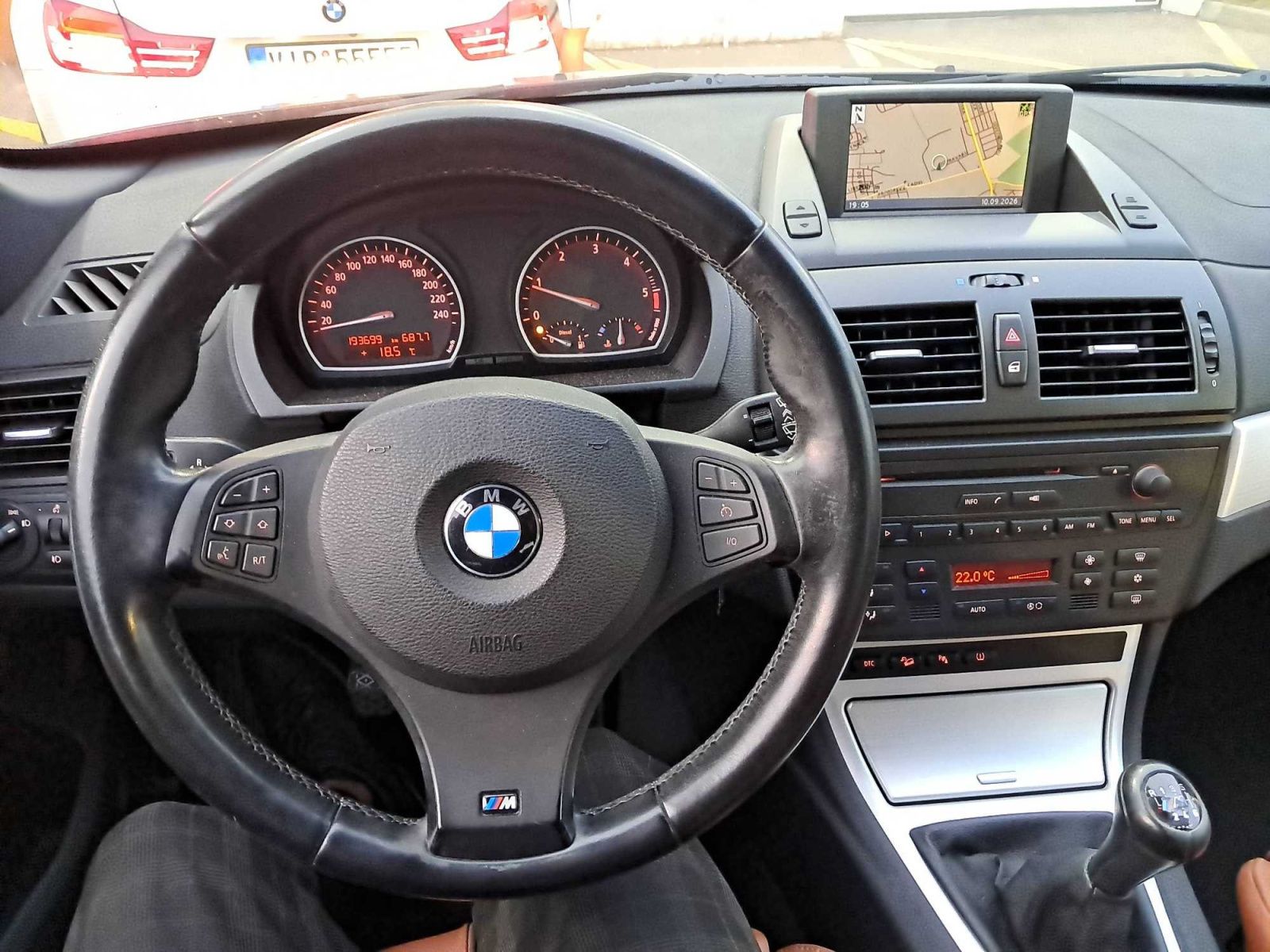 BMW X3, xDrive20d, 4X4, ČR,1.maj - fotka 3
