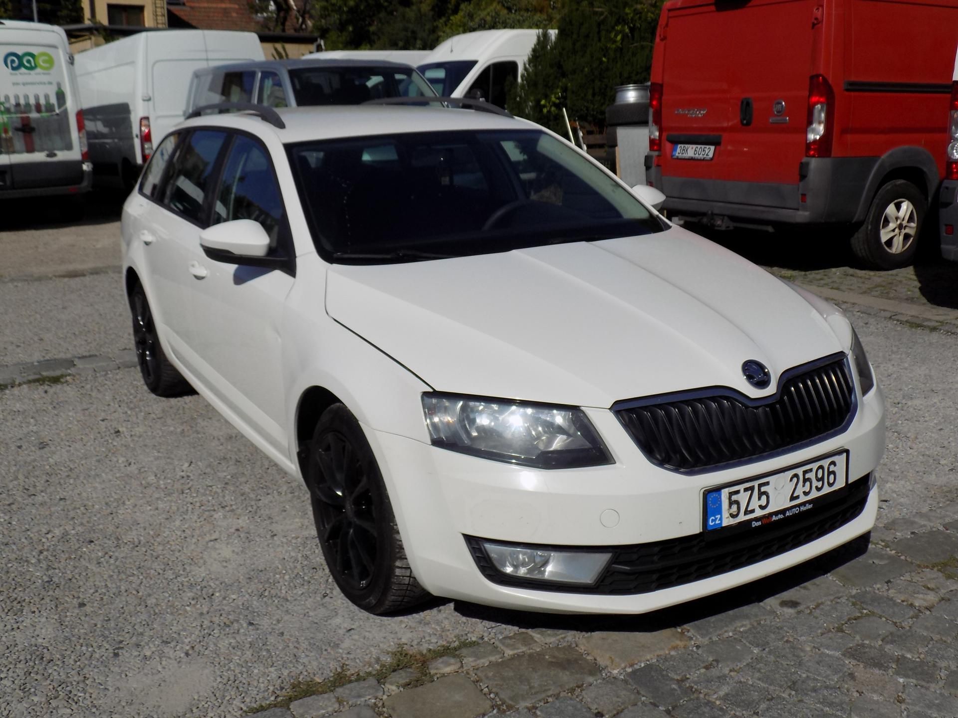 Škoda Octavia, 1,6 TDI 81 KW ACTIVE, KLIMA - fotka 4