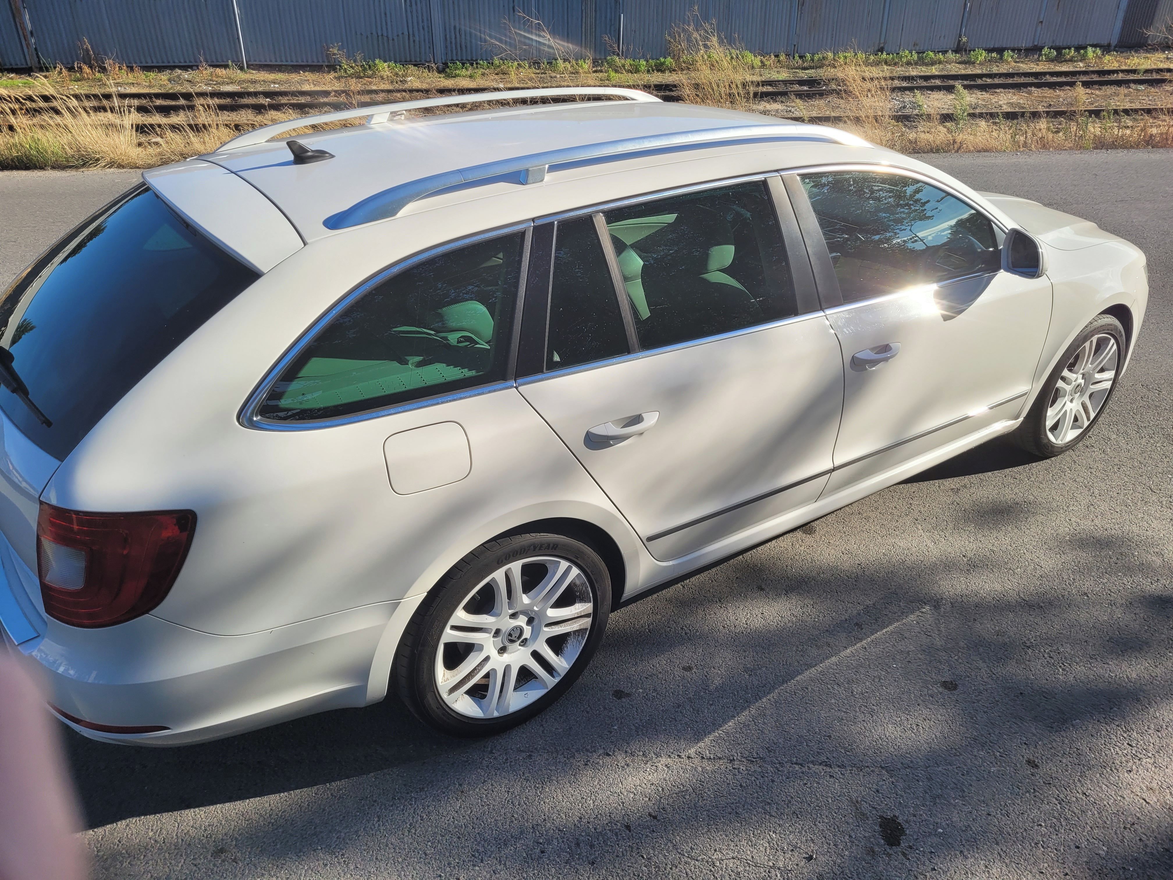 Škoda Superb, 2.0 TDI 125kW - fotka 5