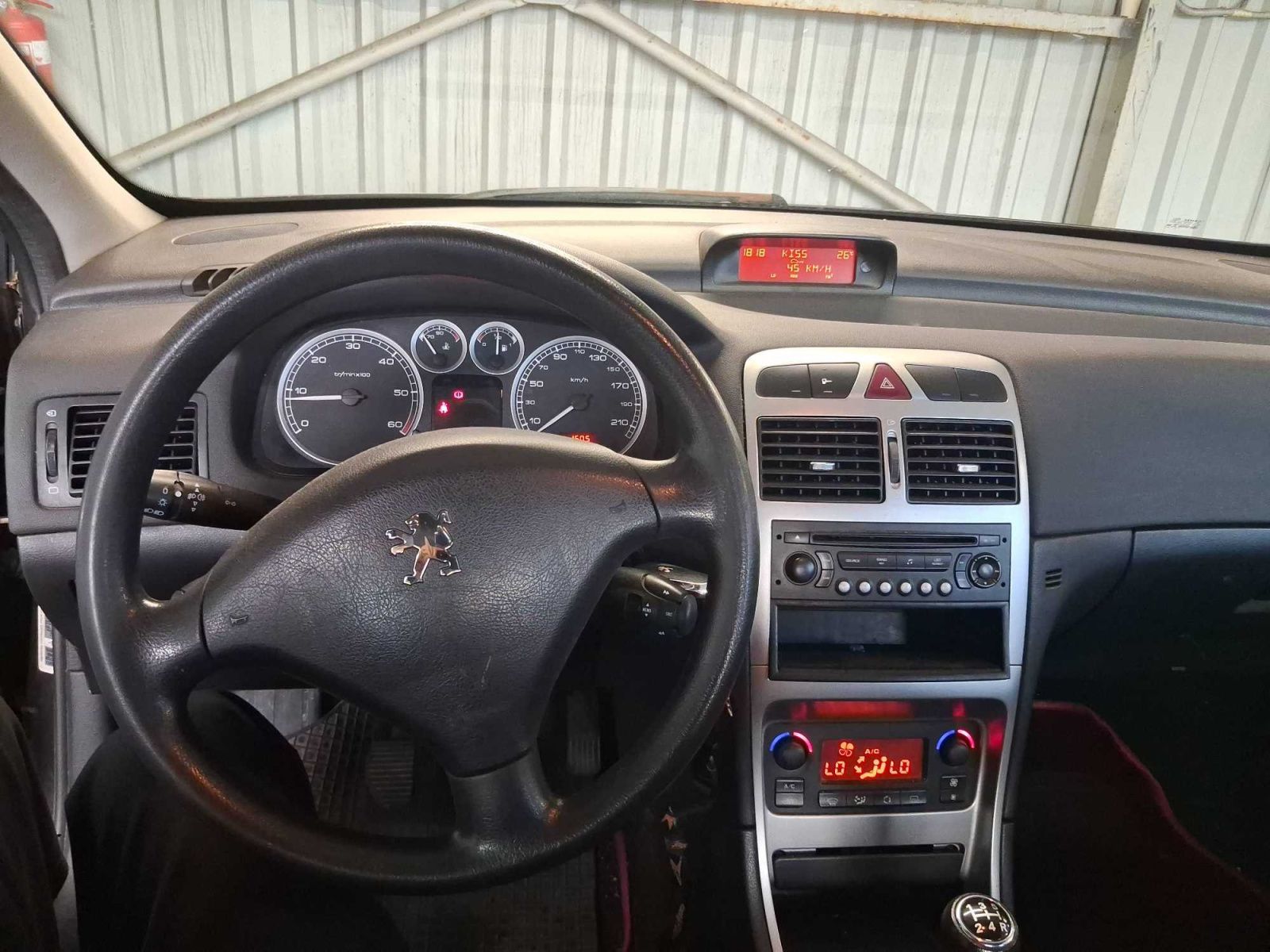Peugeot 307, 1.6 HDi, po STK - fotka 3