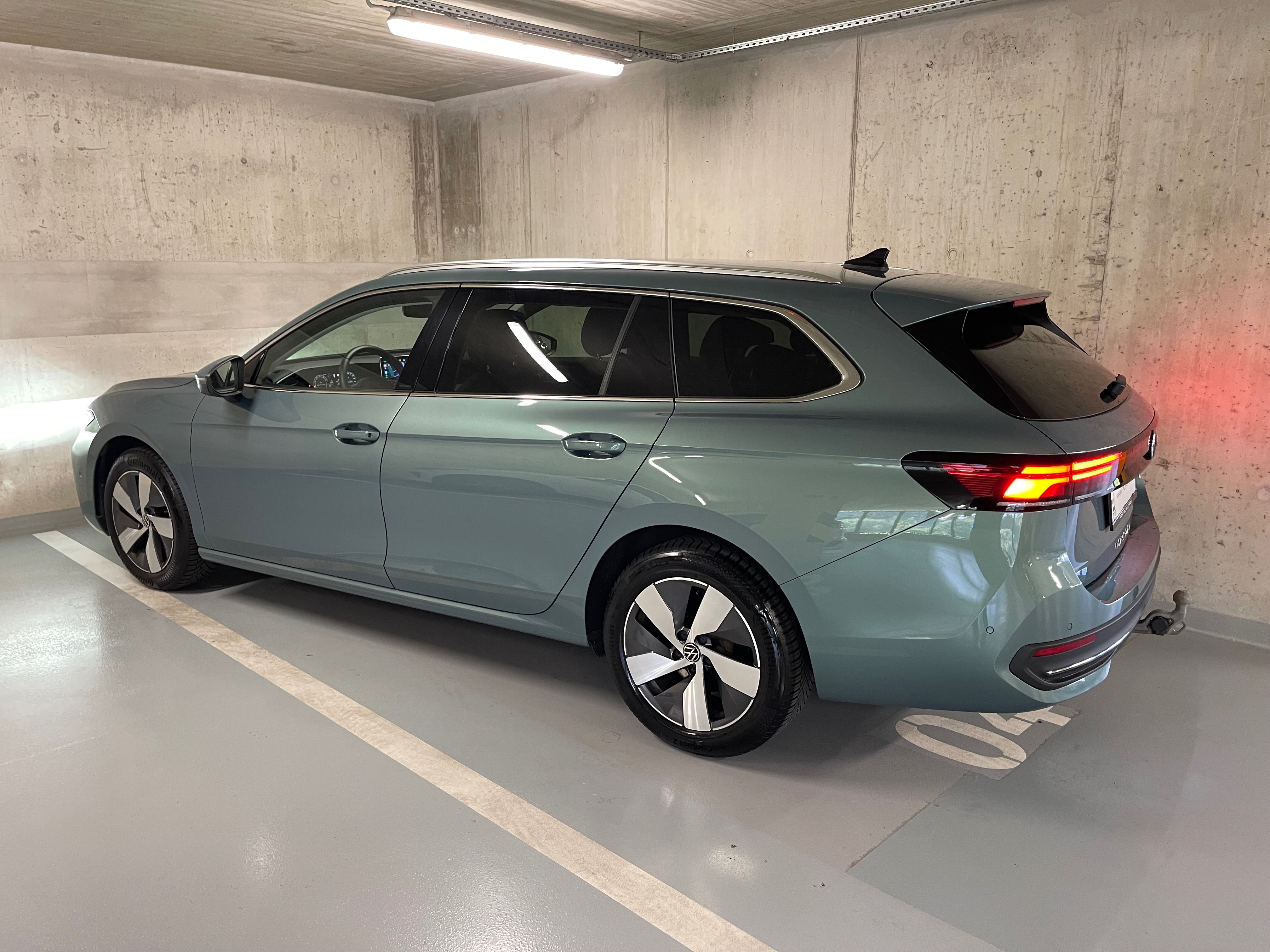 Volkswagen Passat, Tažné/360kamery/Záruka/El.sed. - fotka 3