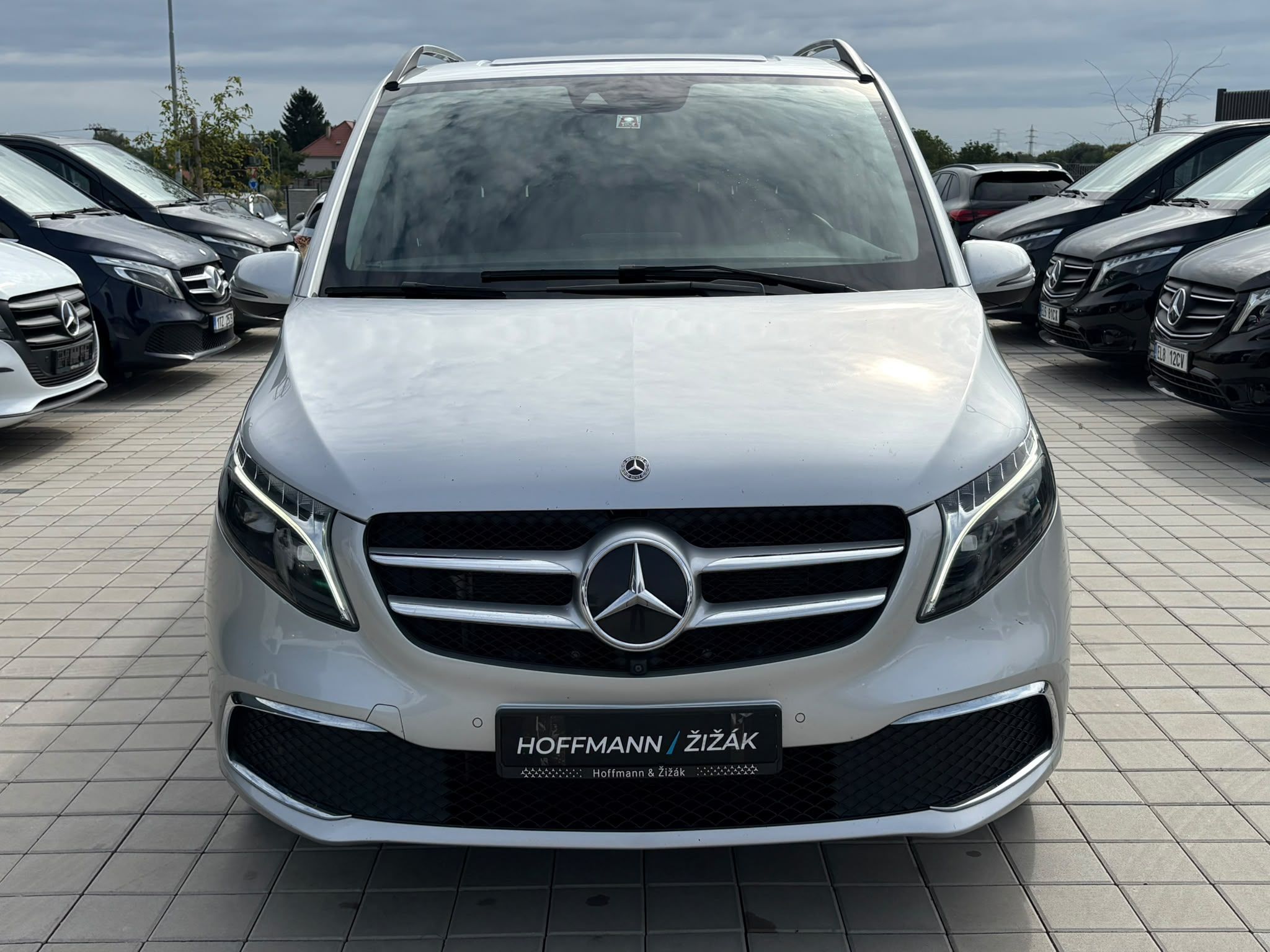 Mercedes-Benz Třídy V, 250d 4Matic Long Avantgarde - fotka 2