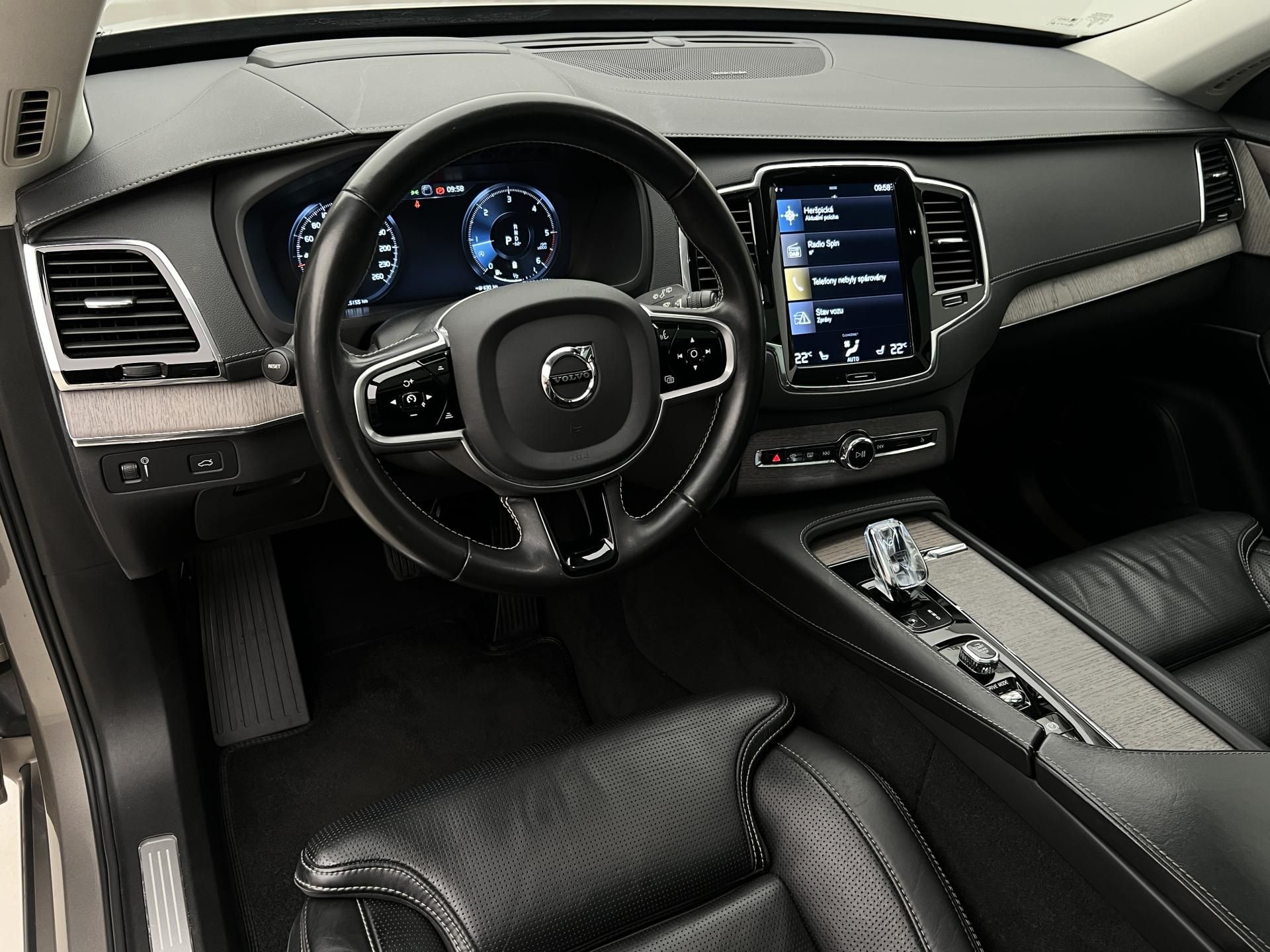 Volvo XC90, B5 AWD INSCRIPTION 7 MÍST - fotka 4