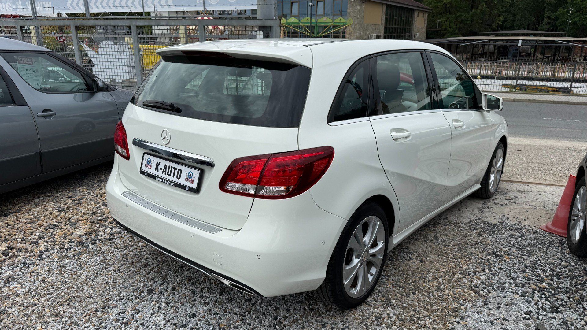 Mercedes-Benz Třídy B, B180 CDI 80kW *ALU*NAVI*1maj* - fotka 4