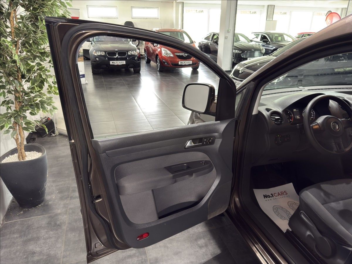 Volkswagen Caddy, 2,0   TDI MAXI 7 MÍST TAŽNÉ - fotka 6